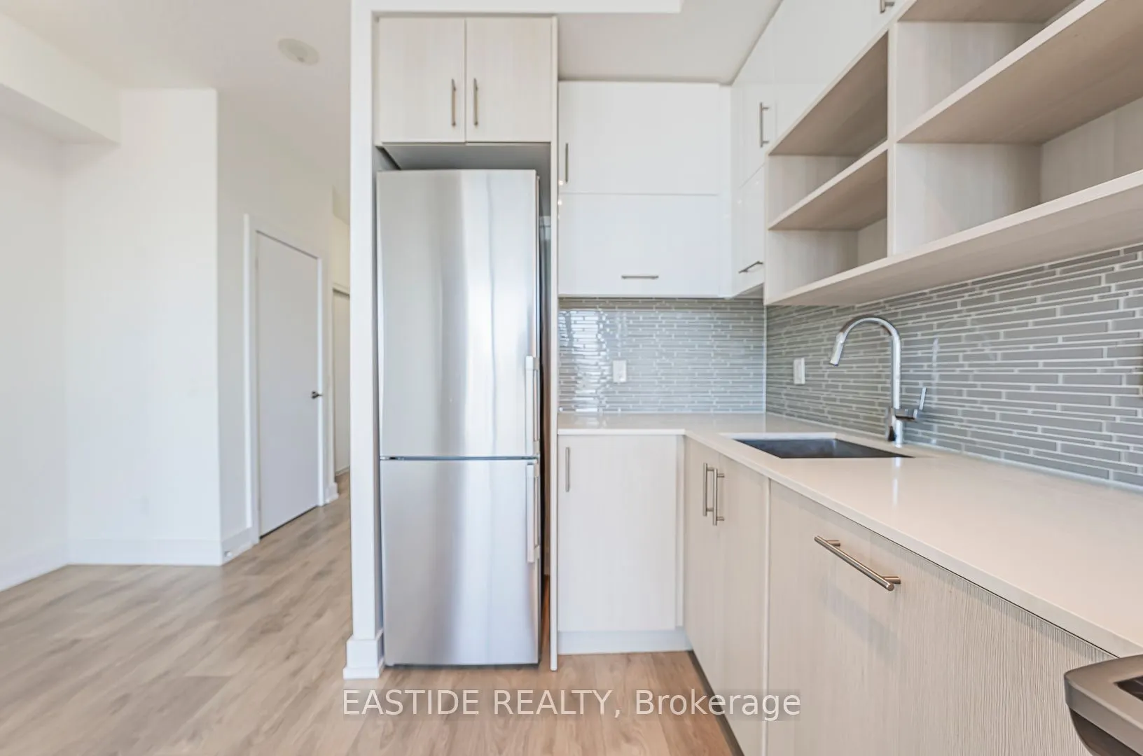150 Fairview Mall Drive, #1201
