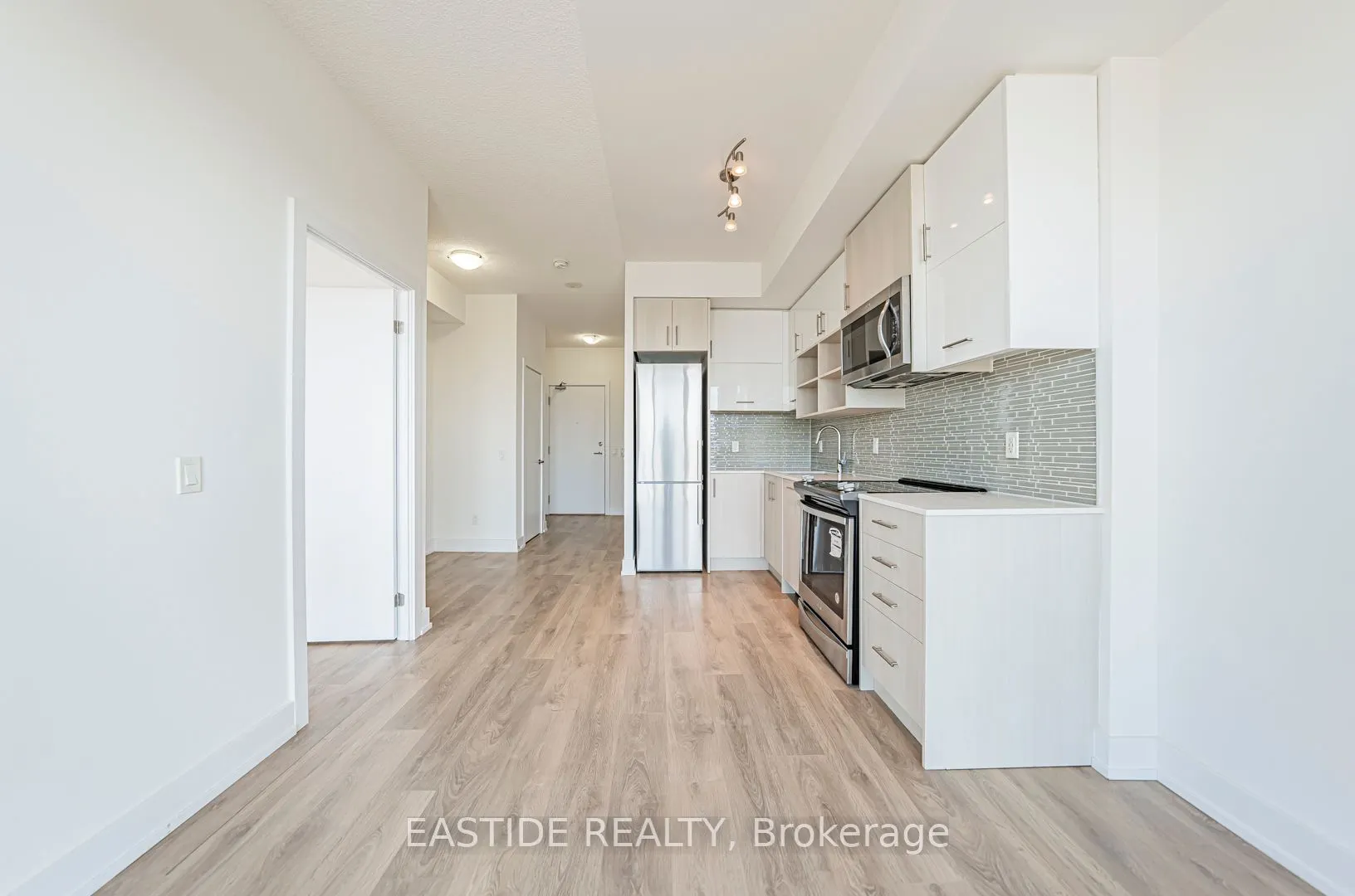 150 Fairview Mall Drive, #1201
