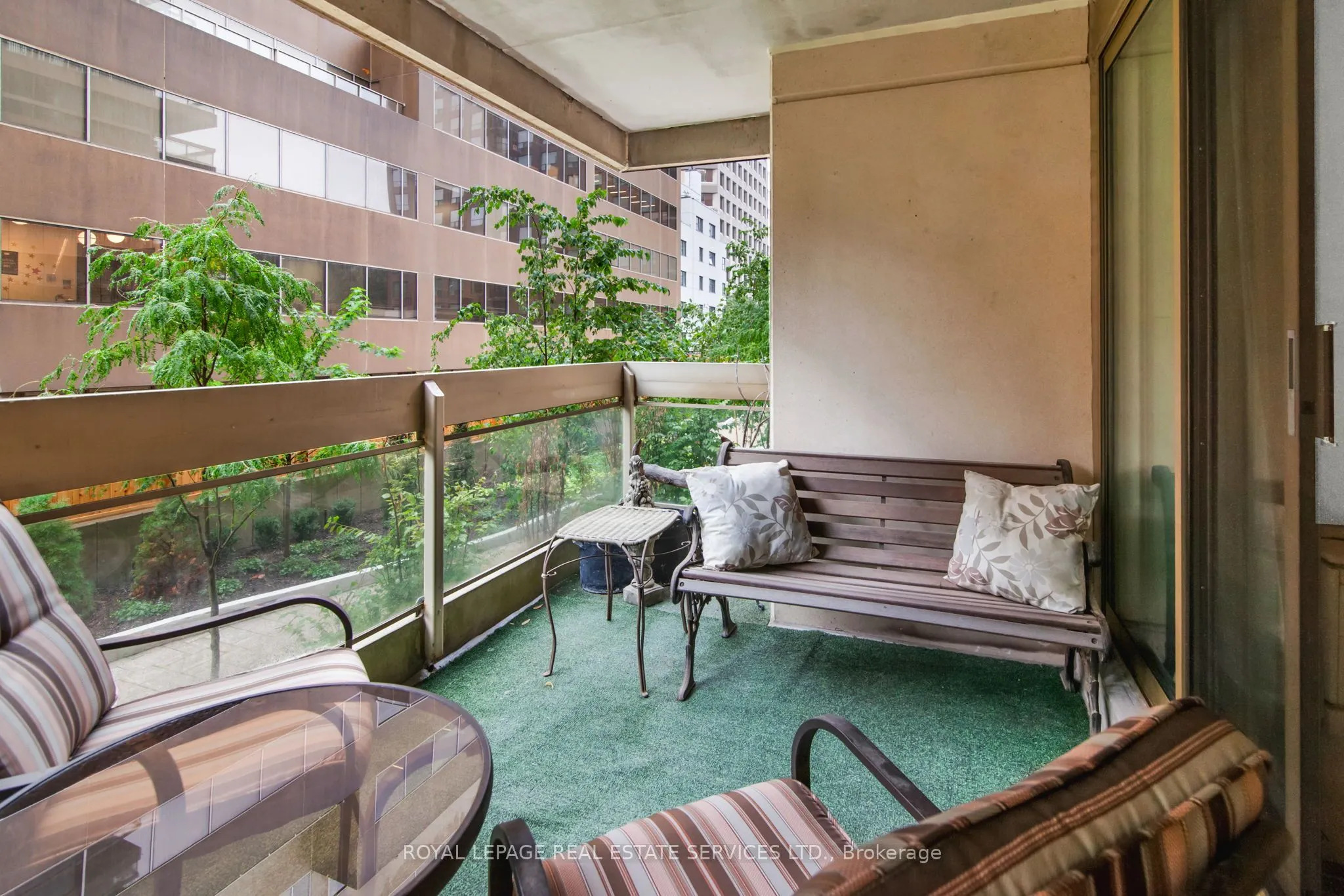 61 St Clair Avenue W, #205