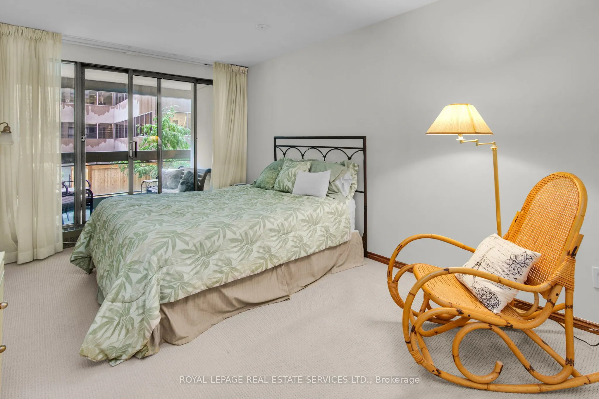 61 St Clair Avenue W, #205