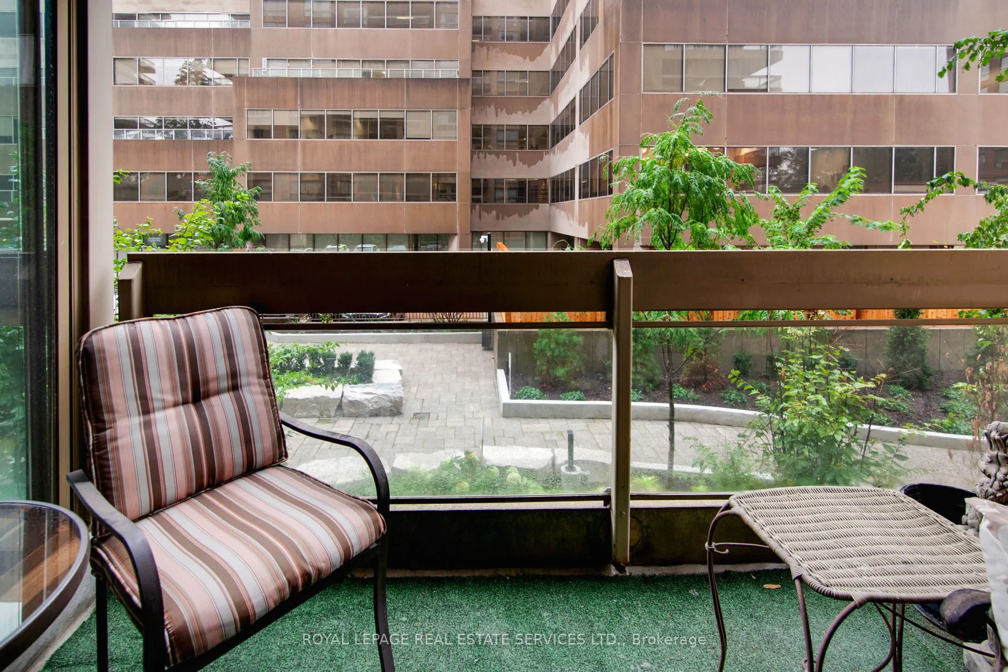 61 St Clair Avenue W, #205