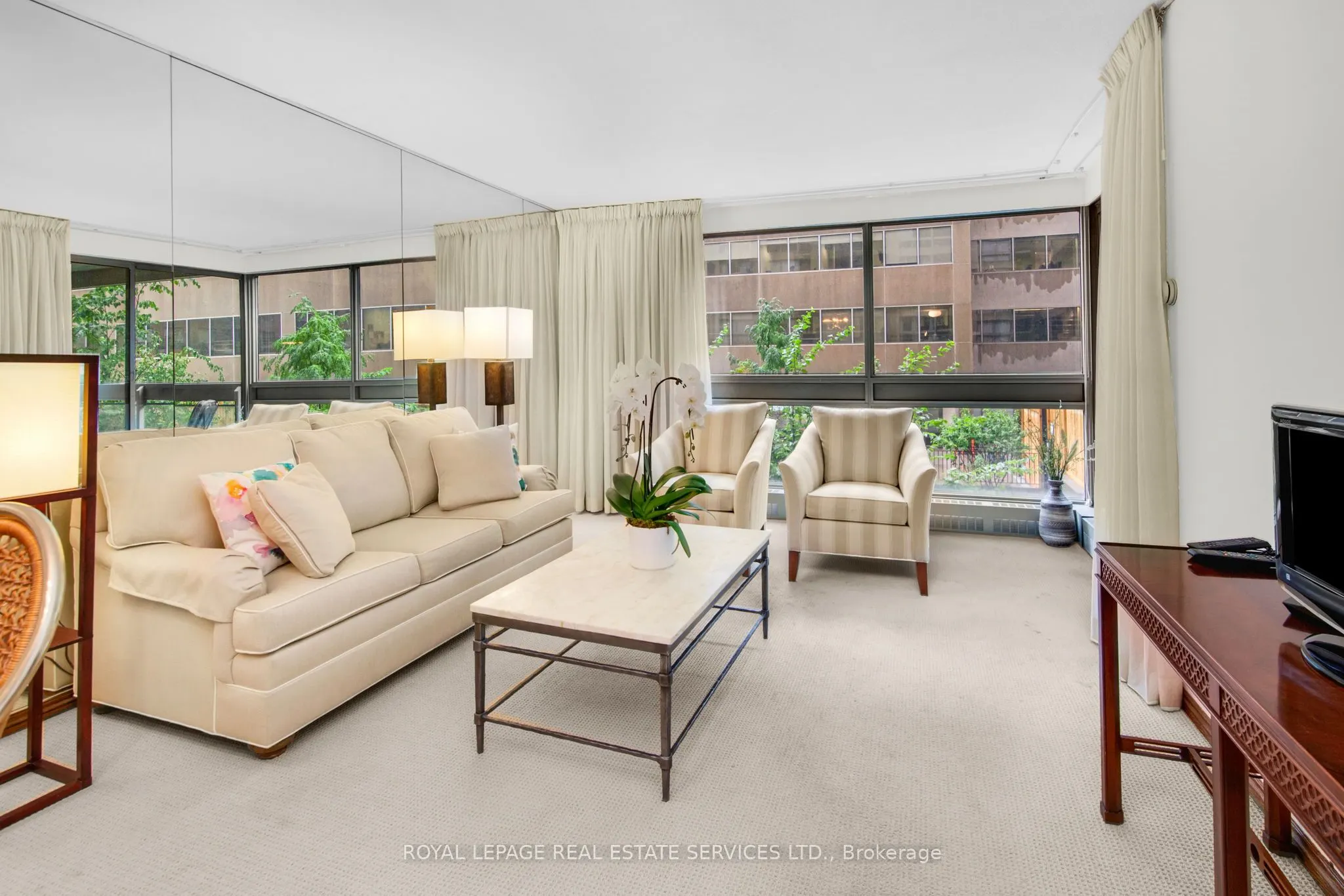 61 St Clair Avenue W, #205