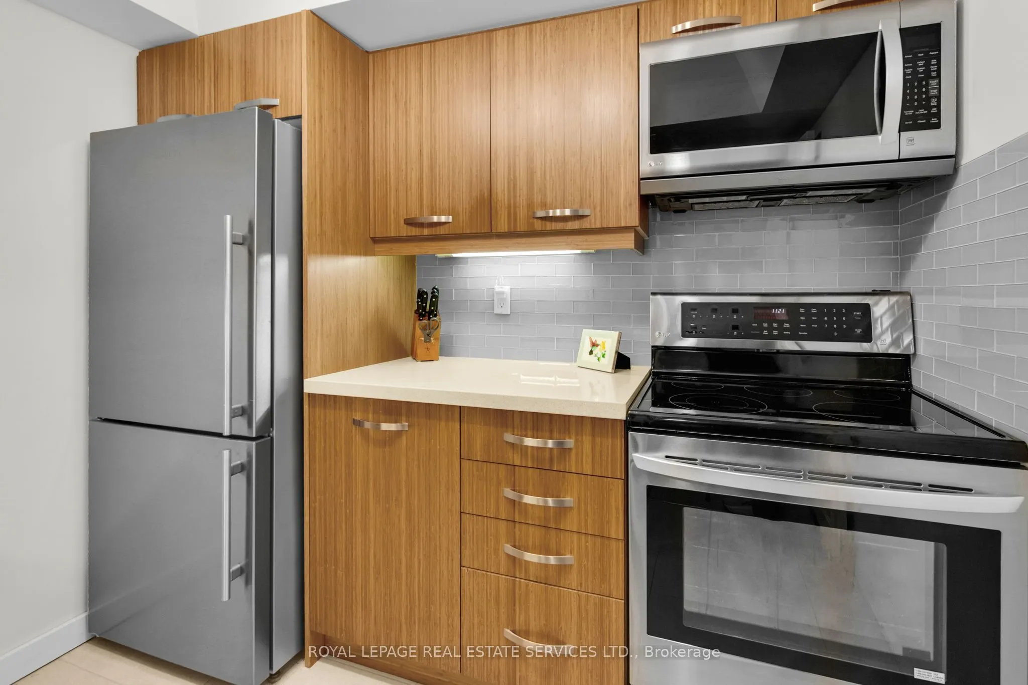 61 St Clair Avenue W, #205