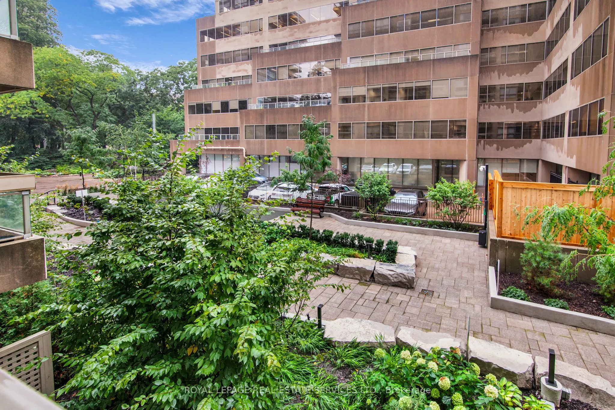 61 St Clair Avenue W, #205