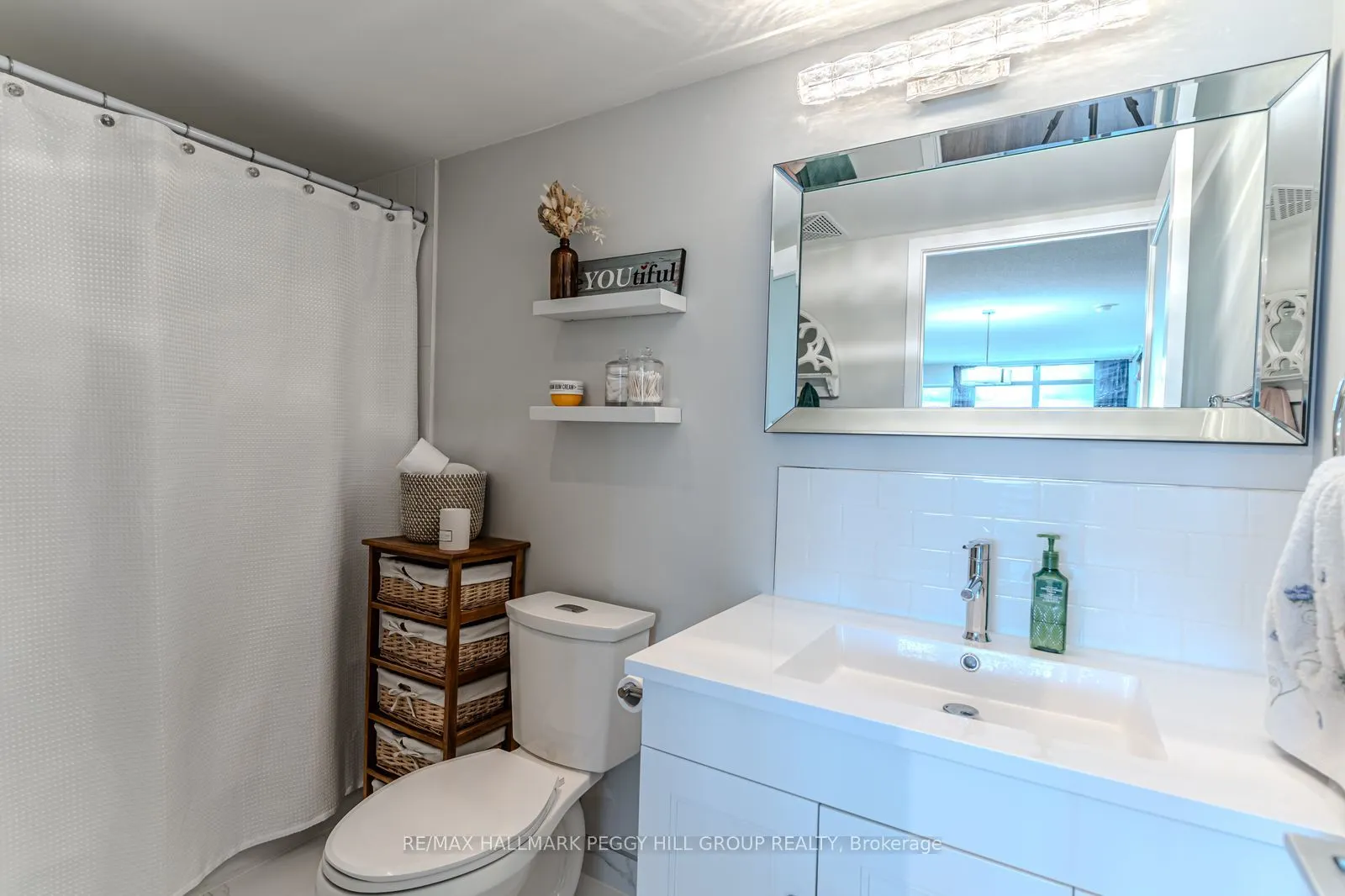 15 Singer Court, #1106