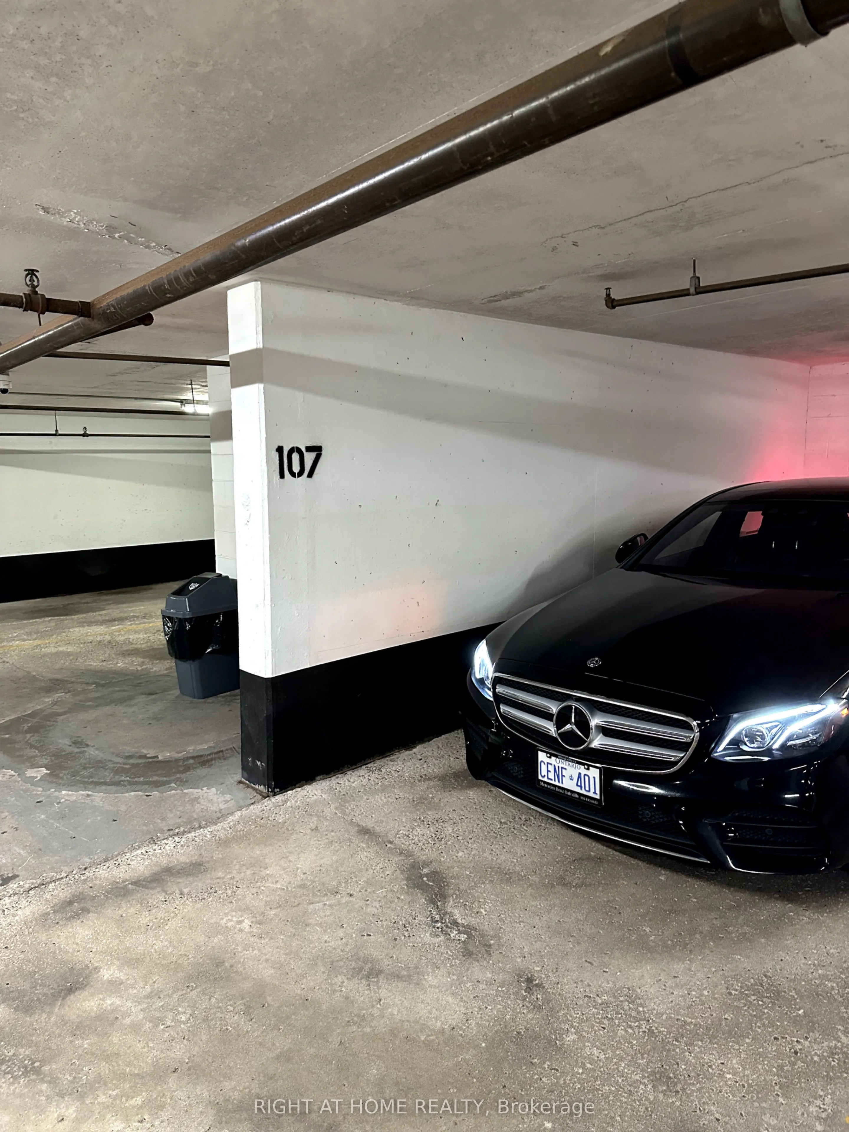 633 Bay Street, #PH15