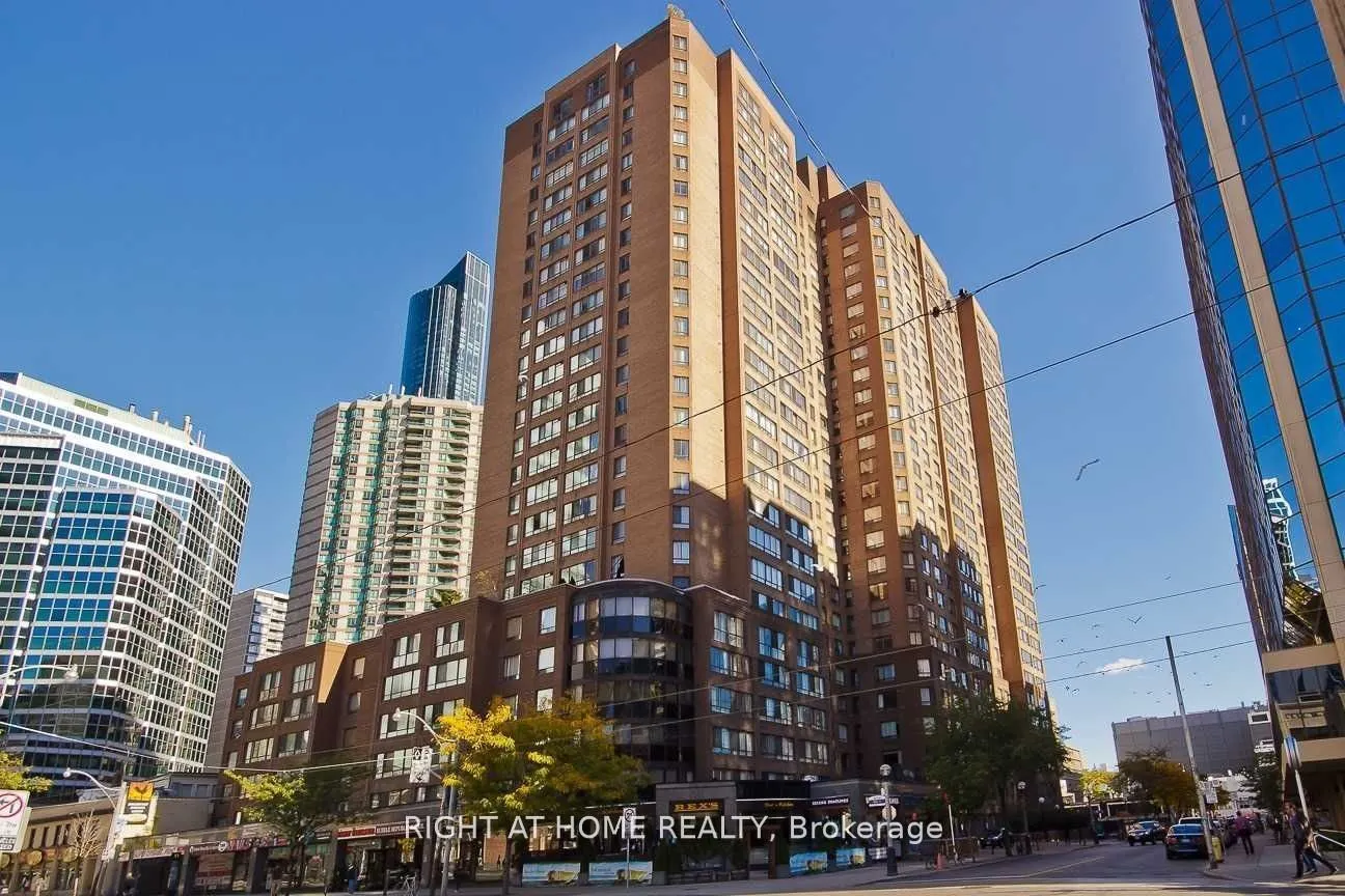 633 Bay Street, #PH15