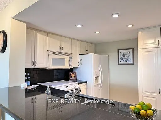 725 King Street W, #705