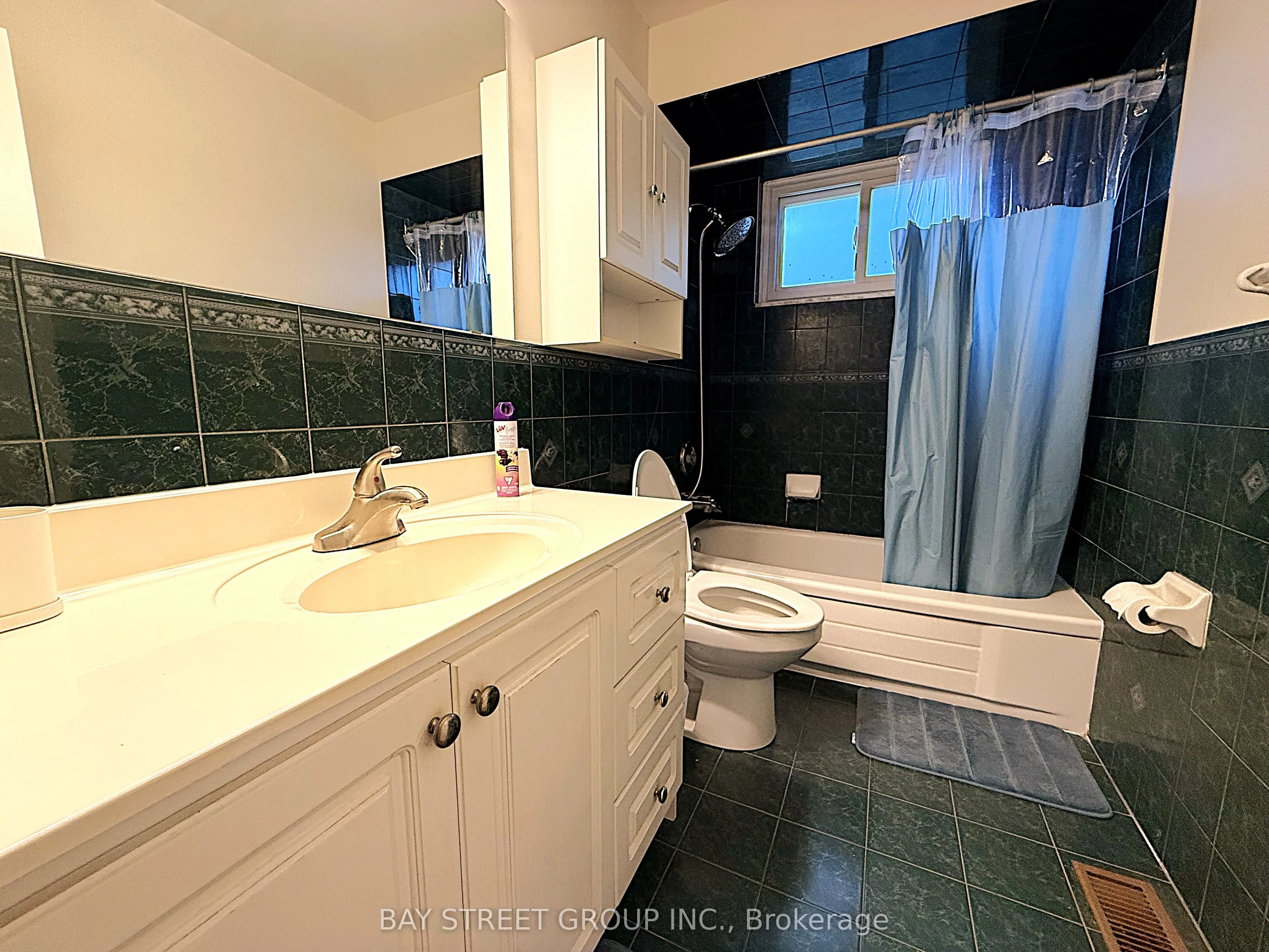 84 Shaughnessy Boulevard, #Upper