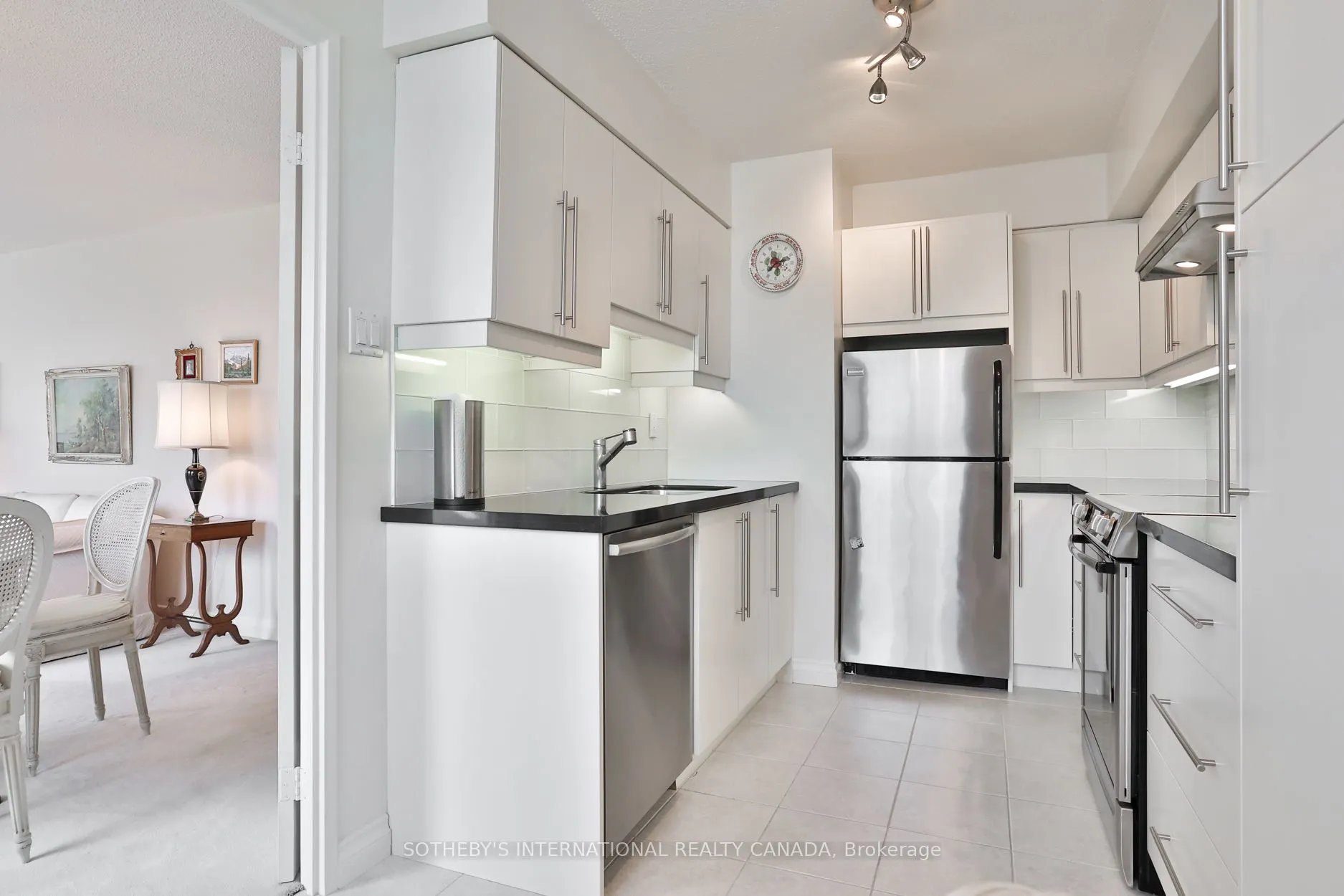 95 Prince Arthur Drive, #723