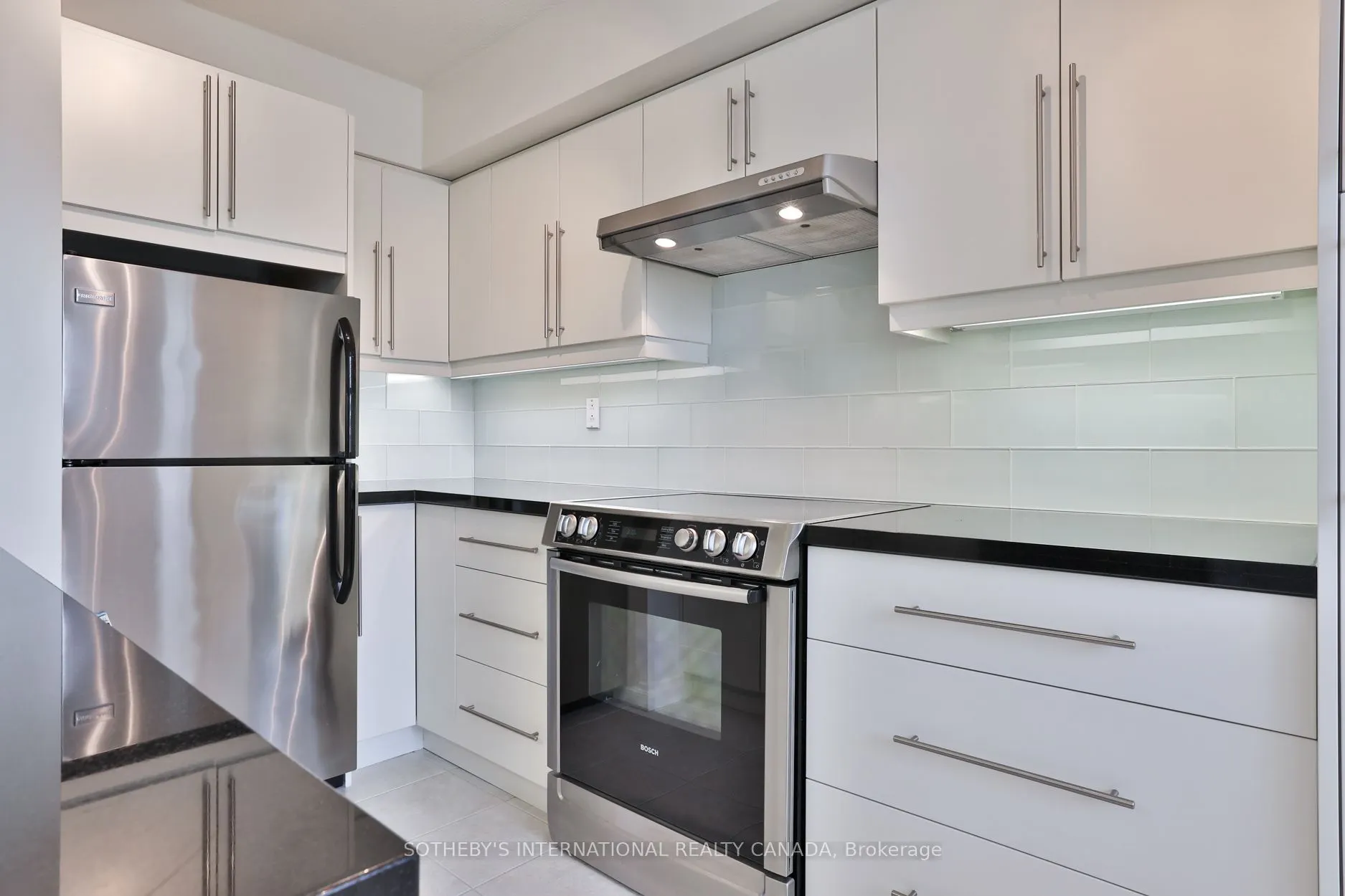 95 Prince Arthur Drive, #723