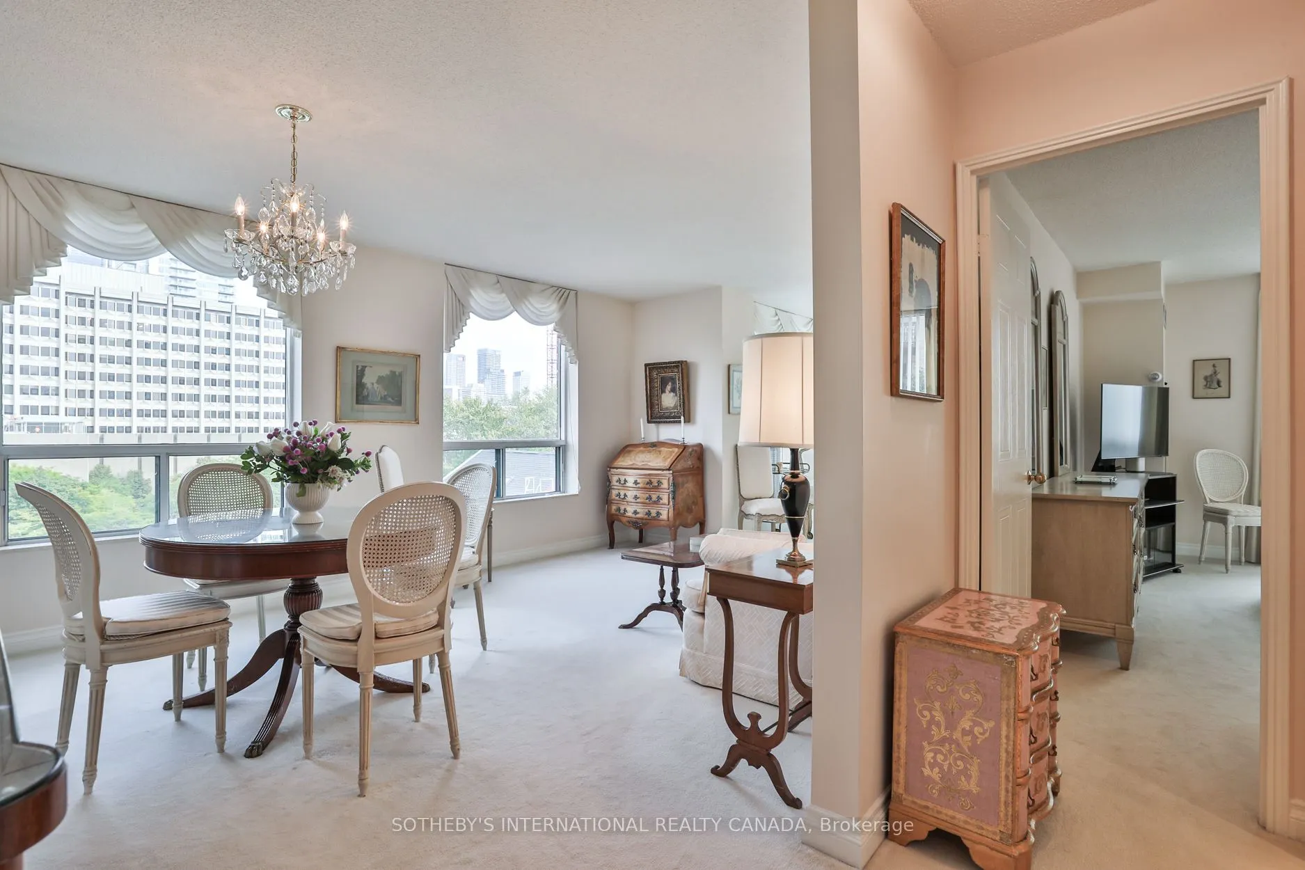 95 Prince Arthur Drive, #723