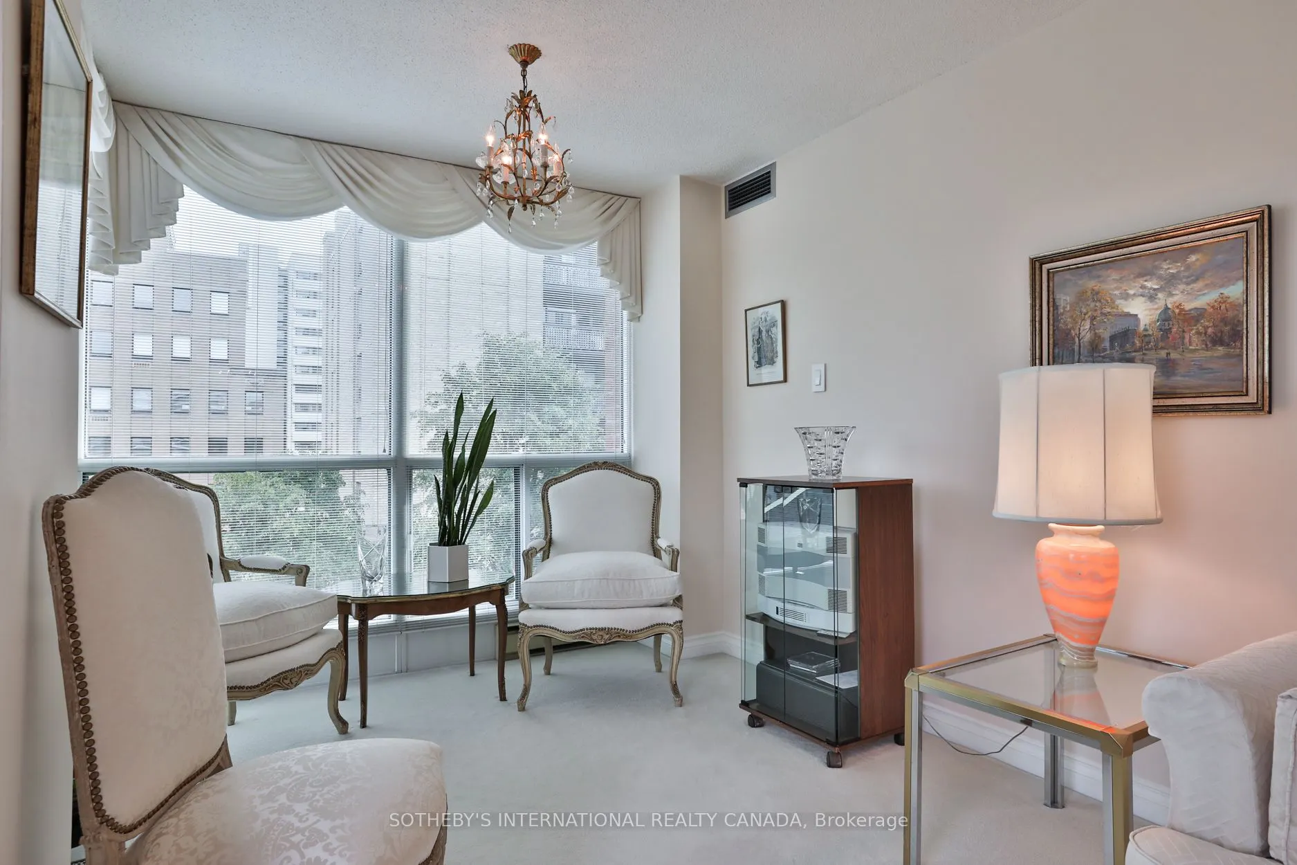 95 Prince Arthur Drive, #723