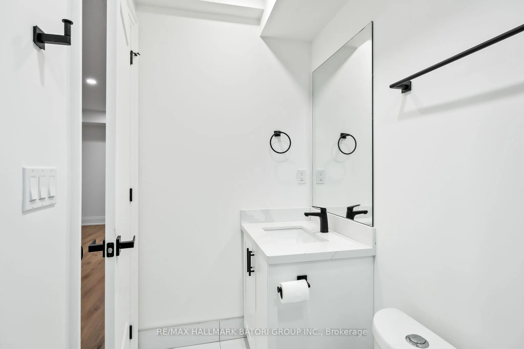 18 Keewatin Avenue, #Lower