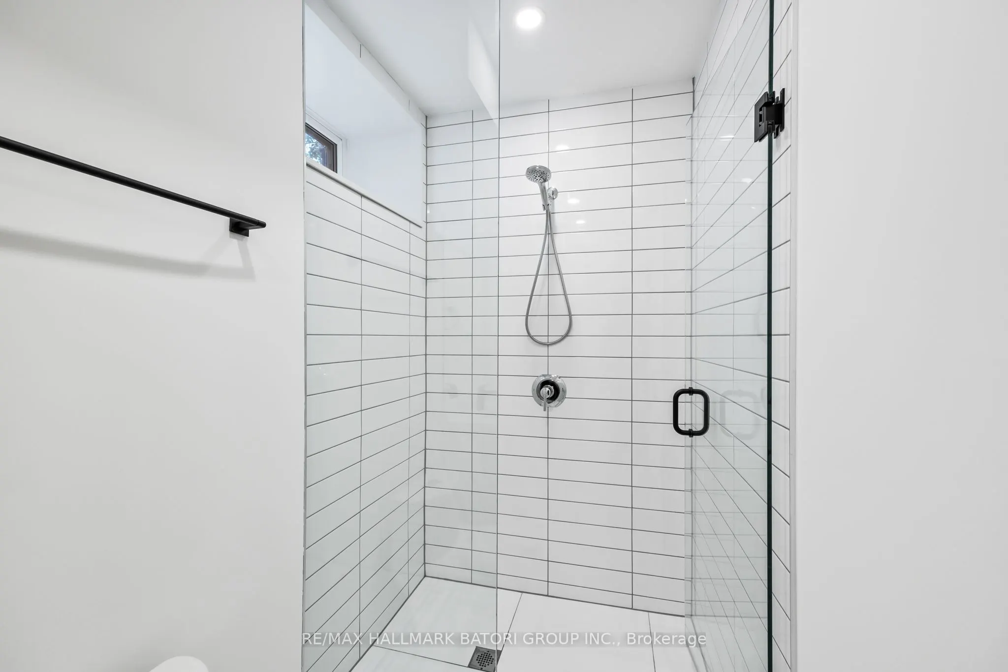 18 Keewatin Avenue, #Lower