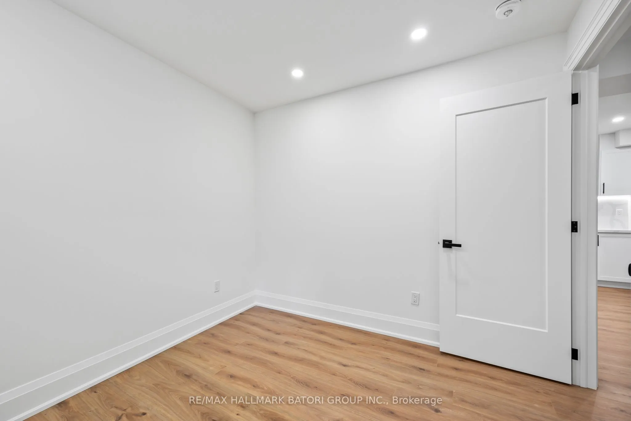 18 Keewatin Avenue, #Lower