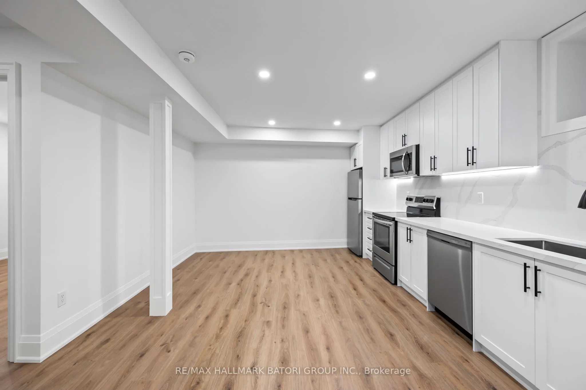 18 Keewatin Avenue, #Lower
