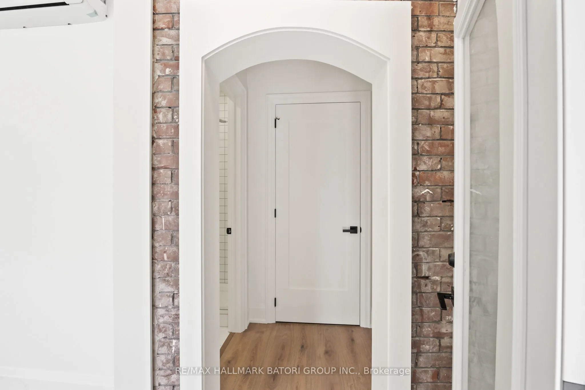 18 Keewatin Avenue, #1