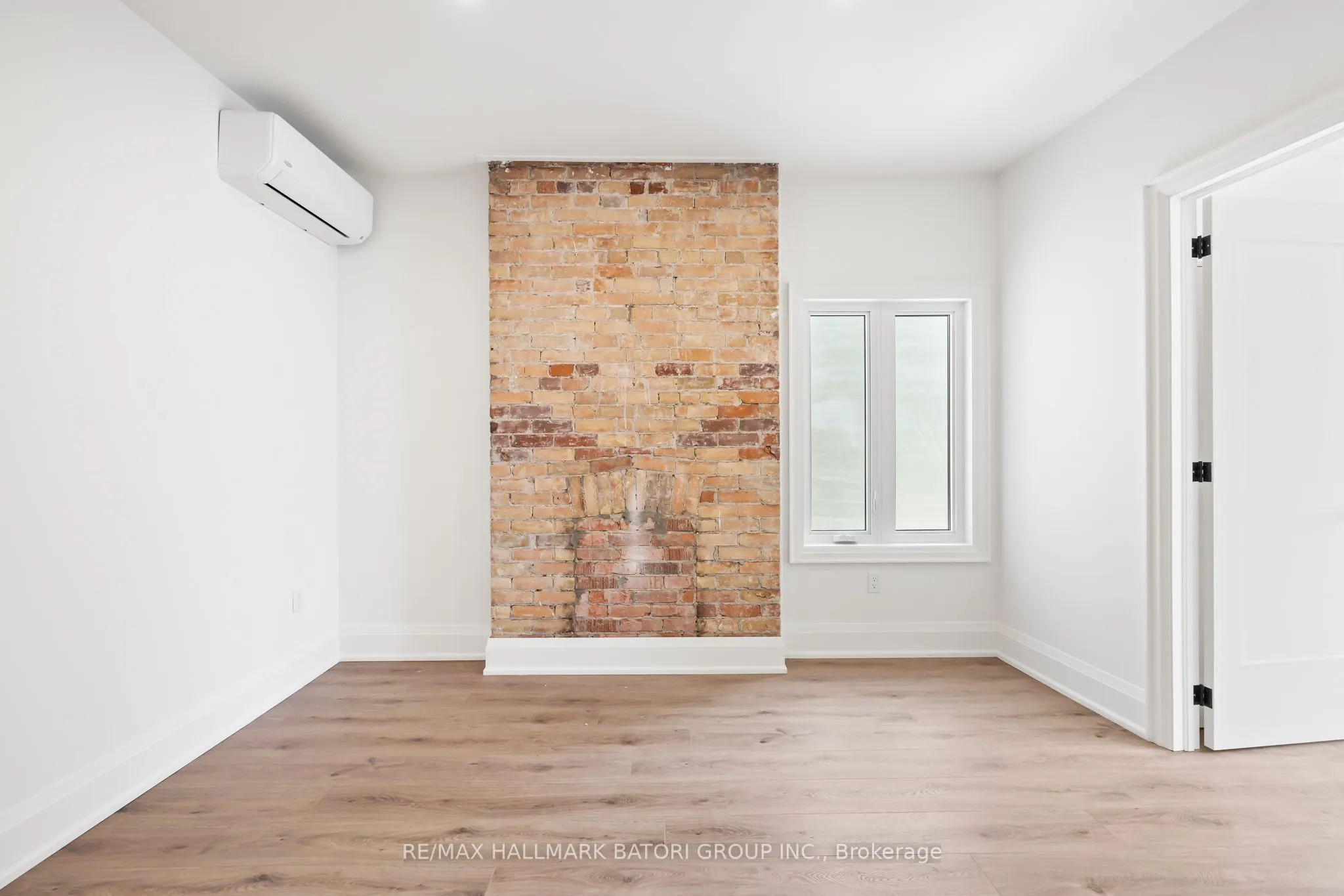 18 Keewatin Avenue, #1