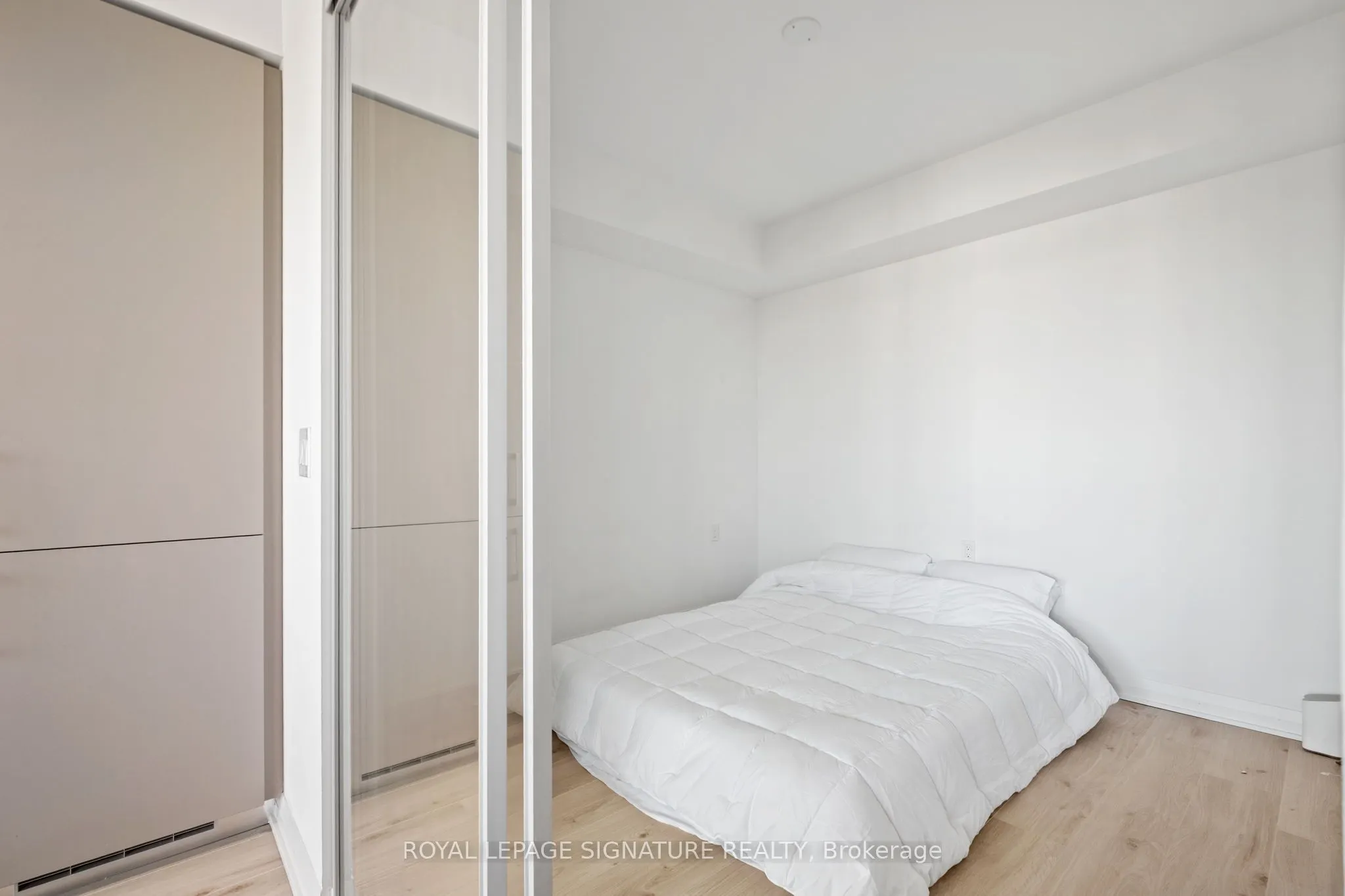 99 Foxbar Road, #2106