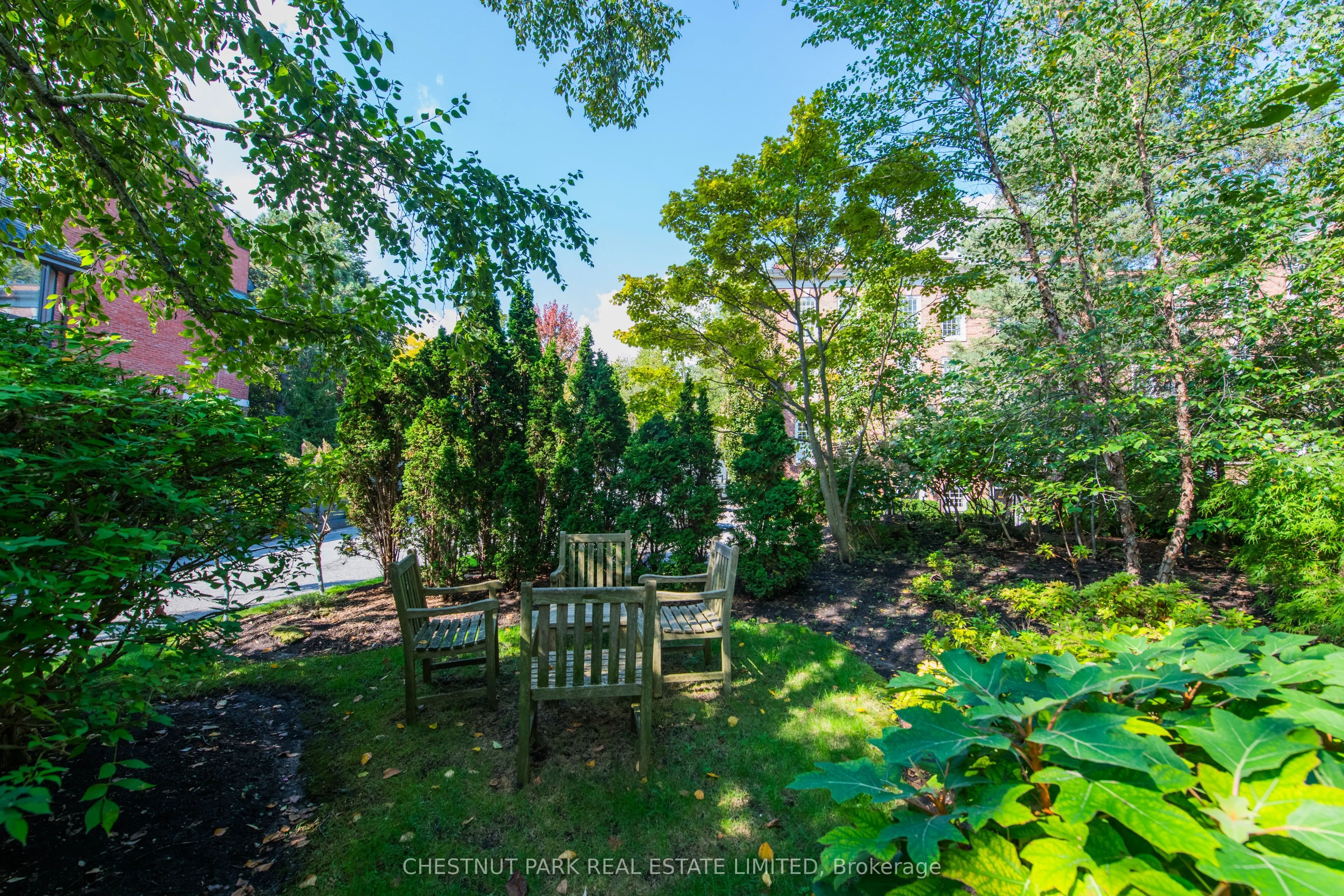 94 Crescent Road, #4