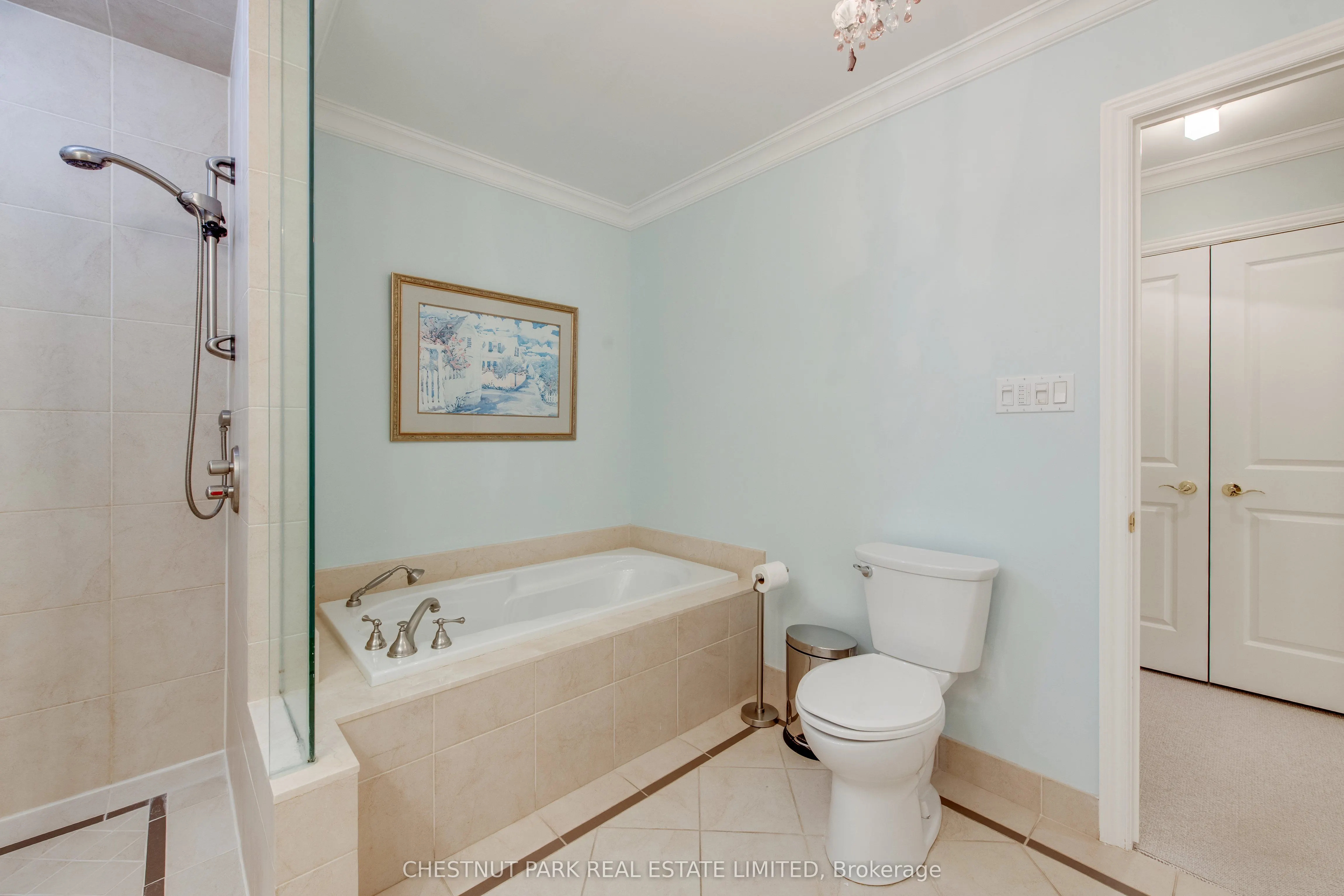 94 Crescent Road, #4