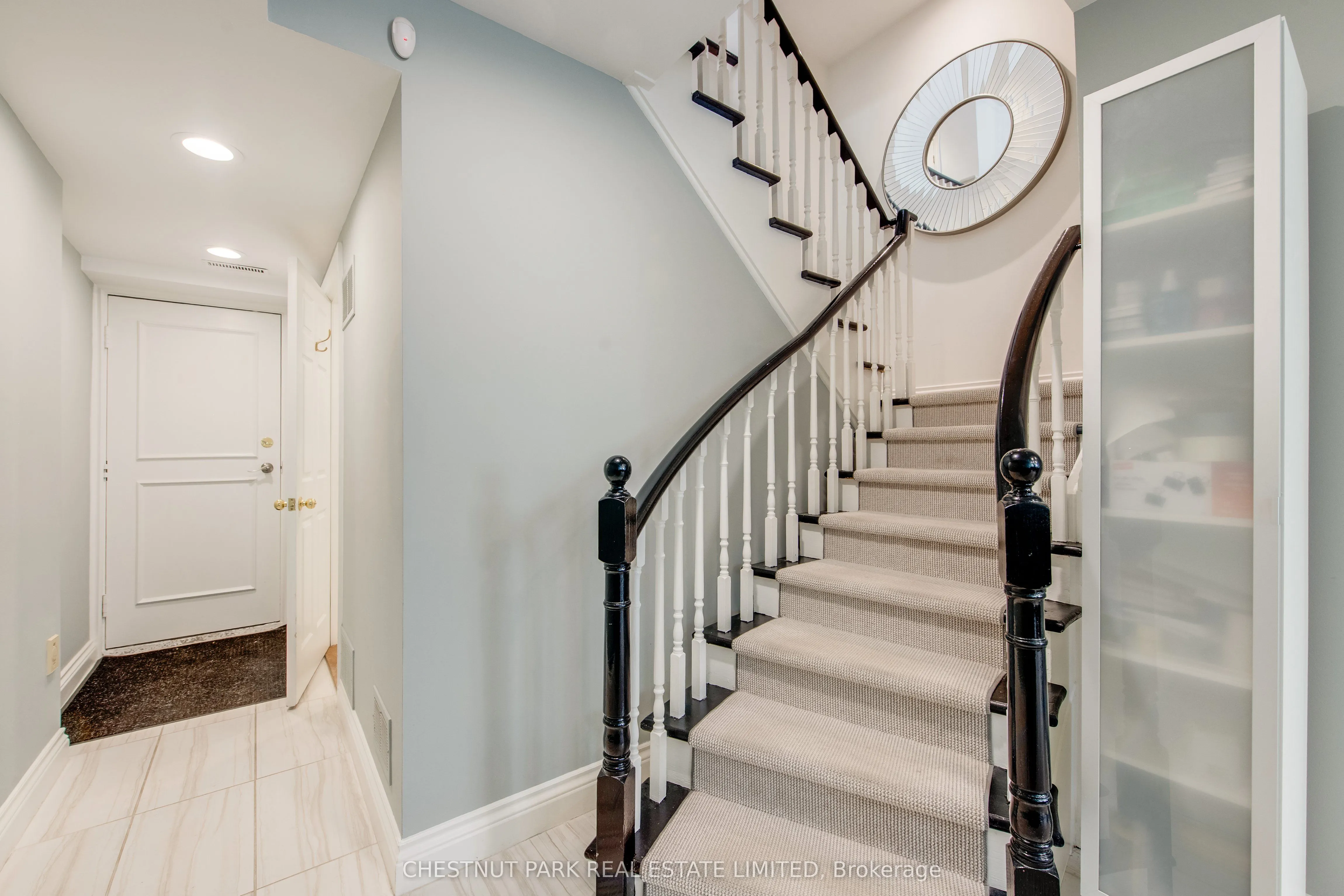 94 Crescent Road, #4