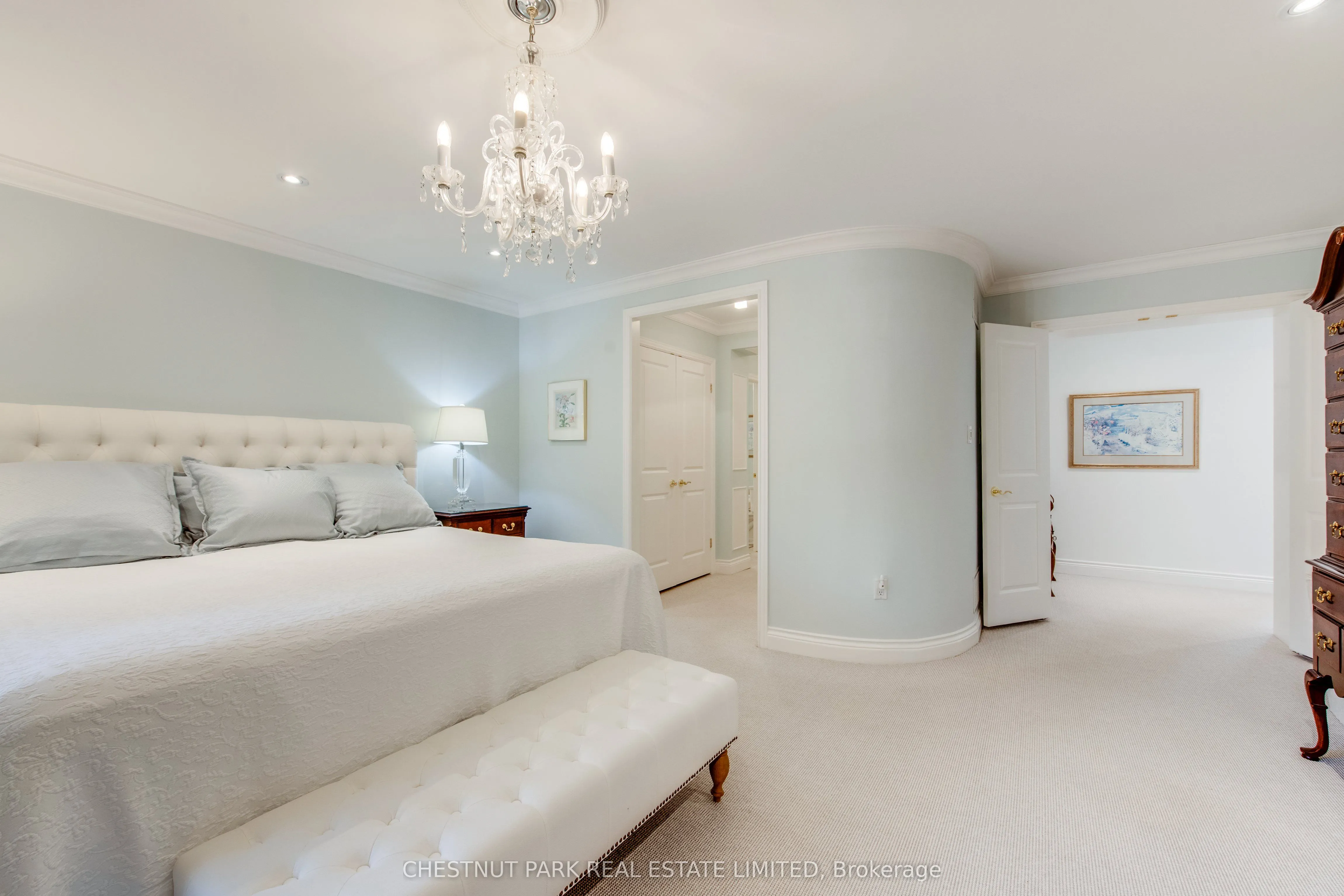 94 Crescent Road, #4