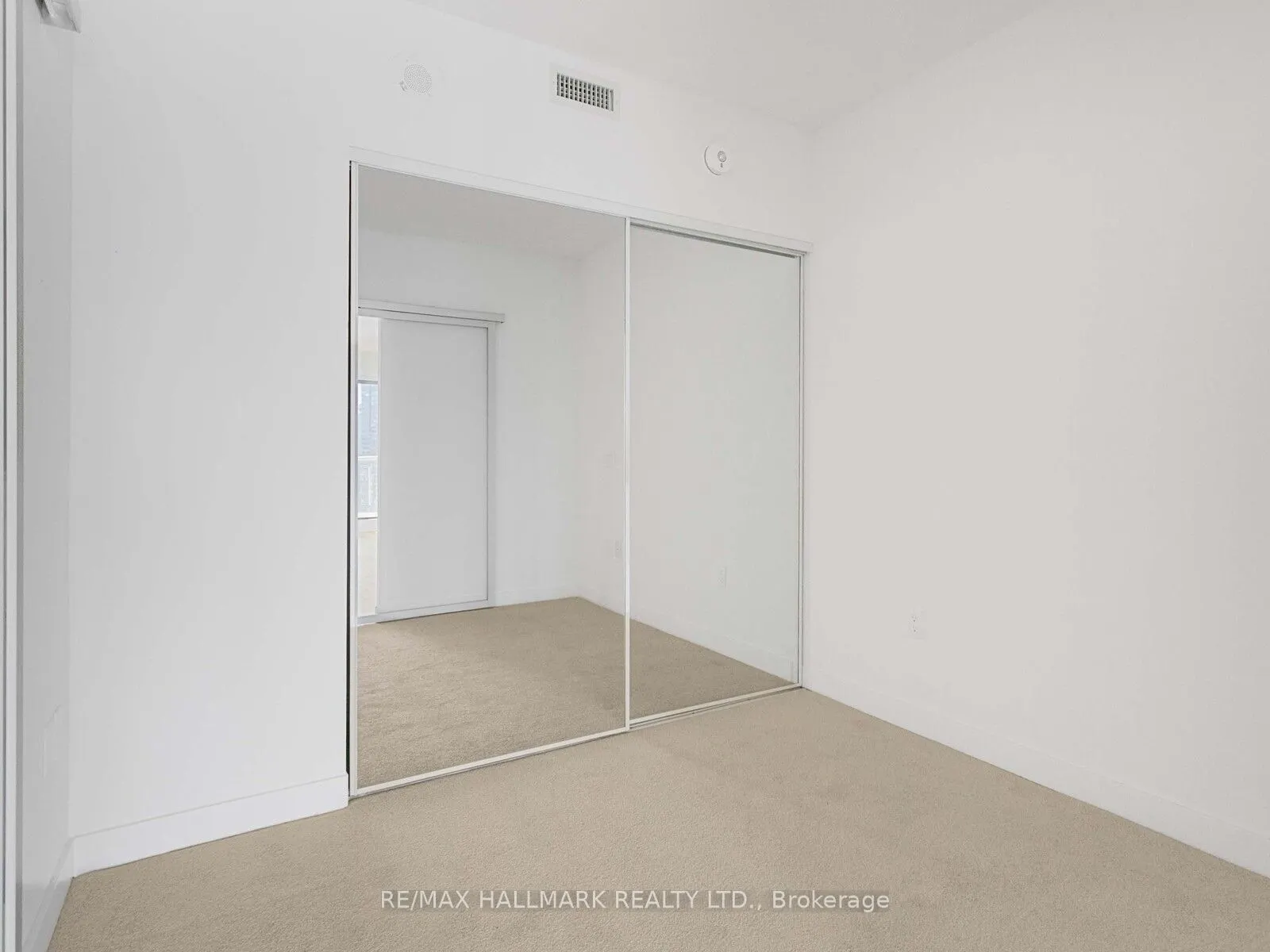 230 Simcoe Street, #3217