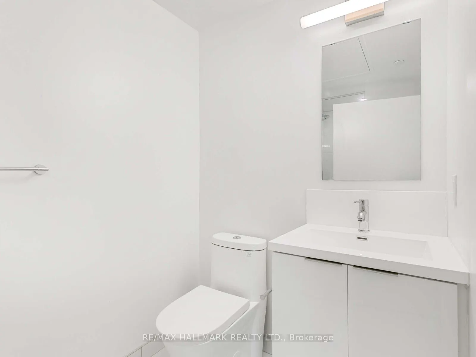 230 Simcoe Street, #3217