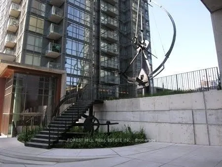 11 Brunel Court, #4011