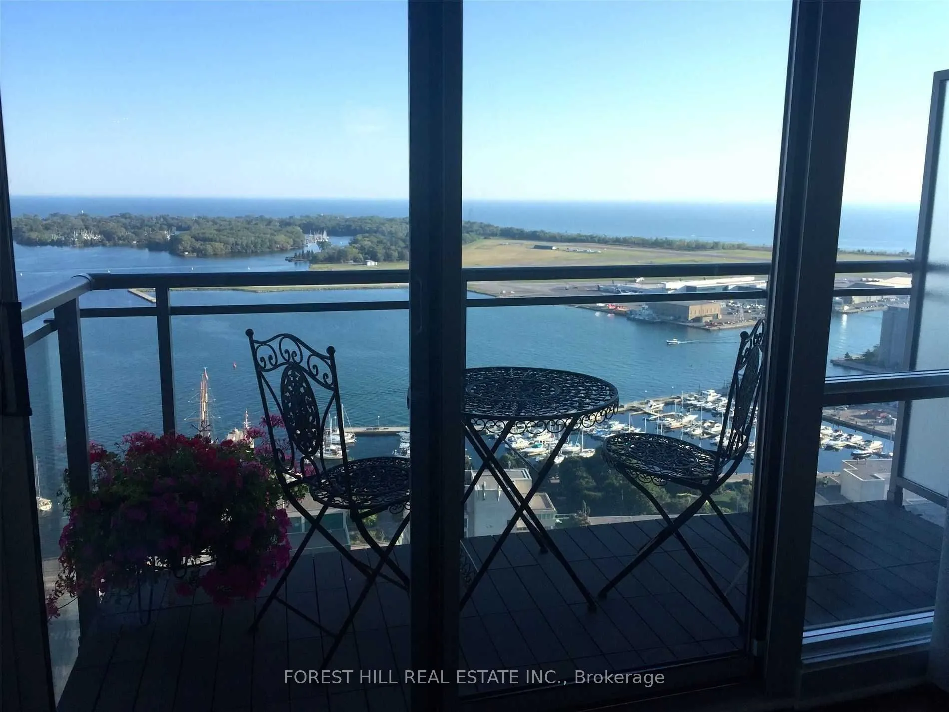 11 Brunel Court, #4011