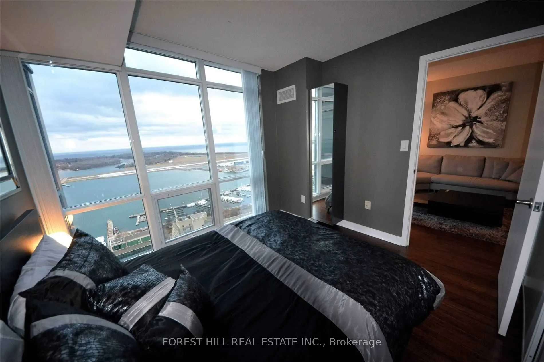 11 Brunel Court, #4011