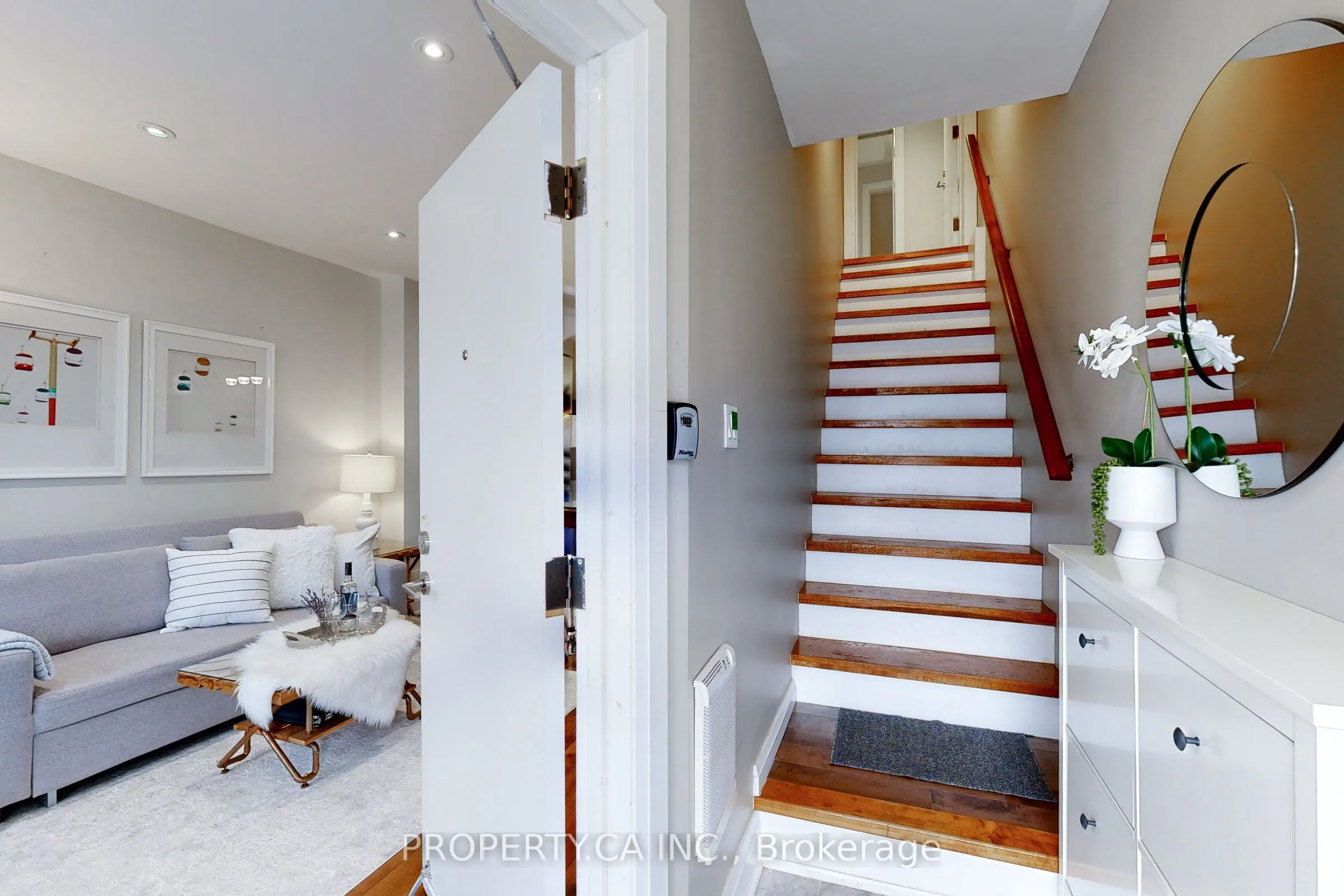 635 Christie Street, #Main