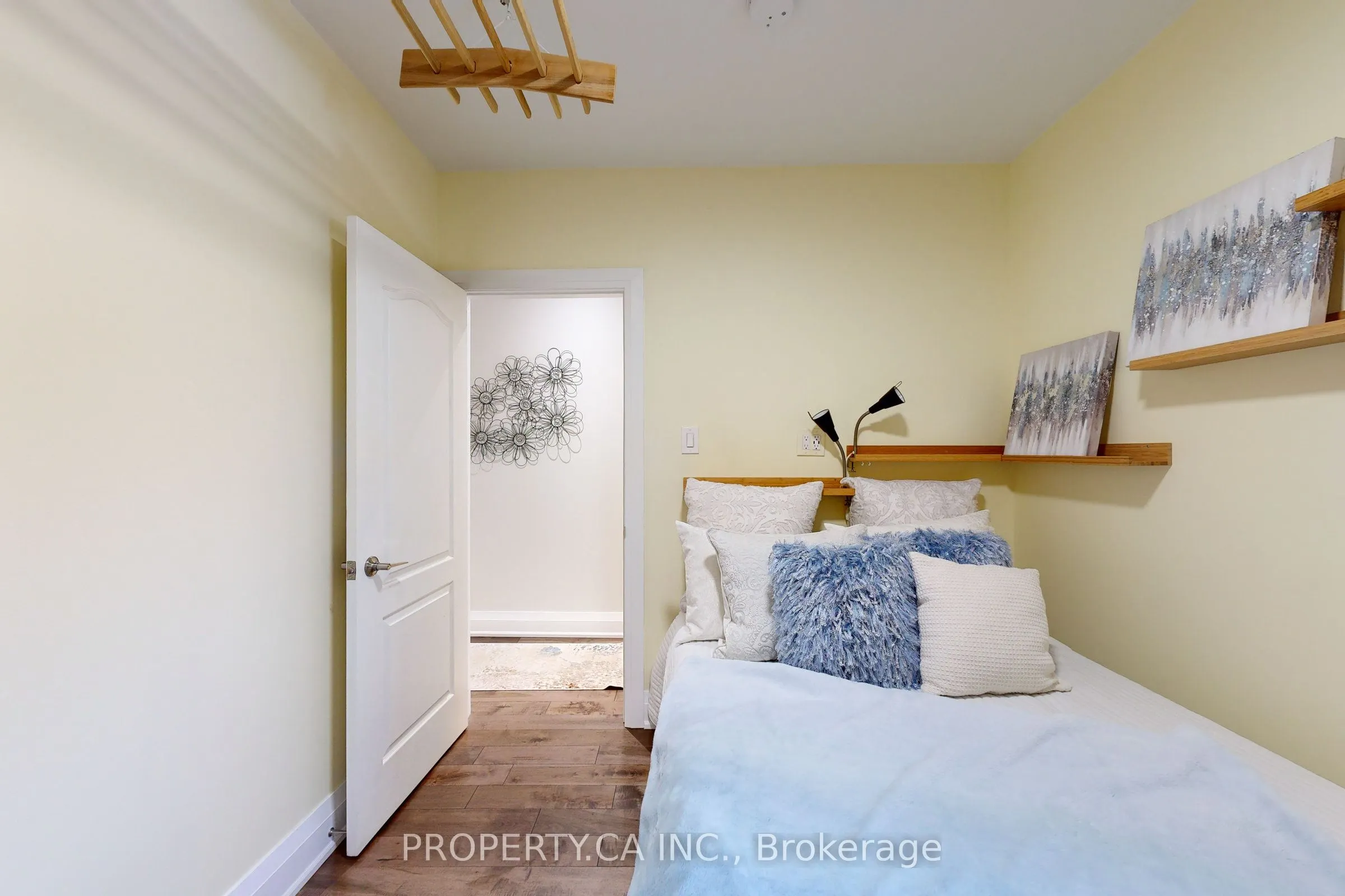 635 Christie Street, #Main