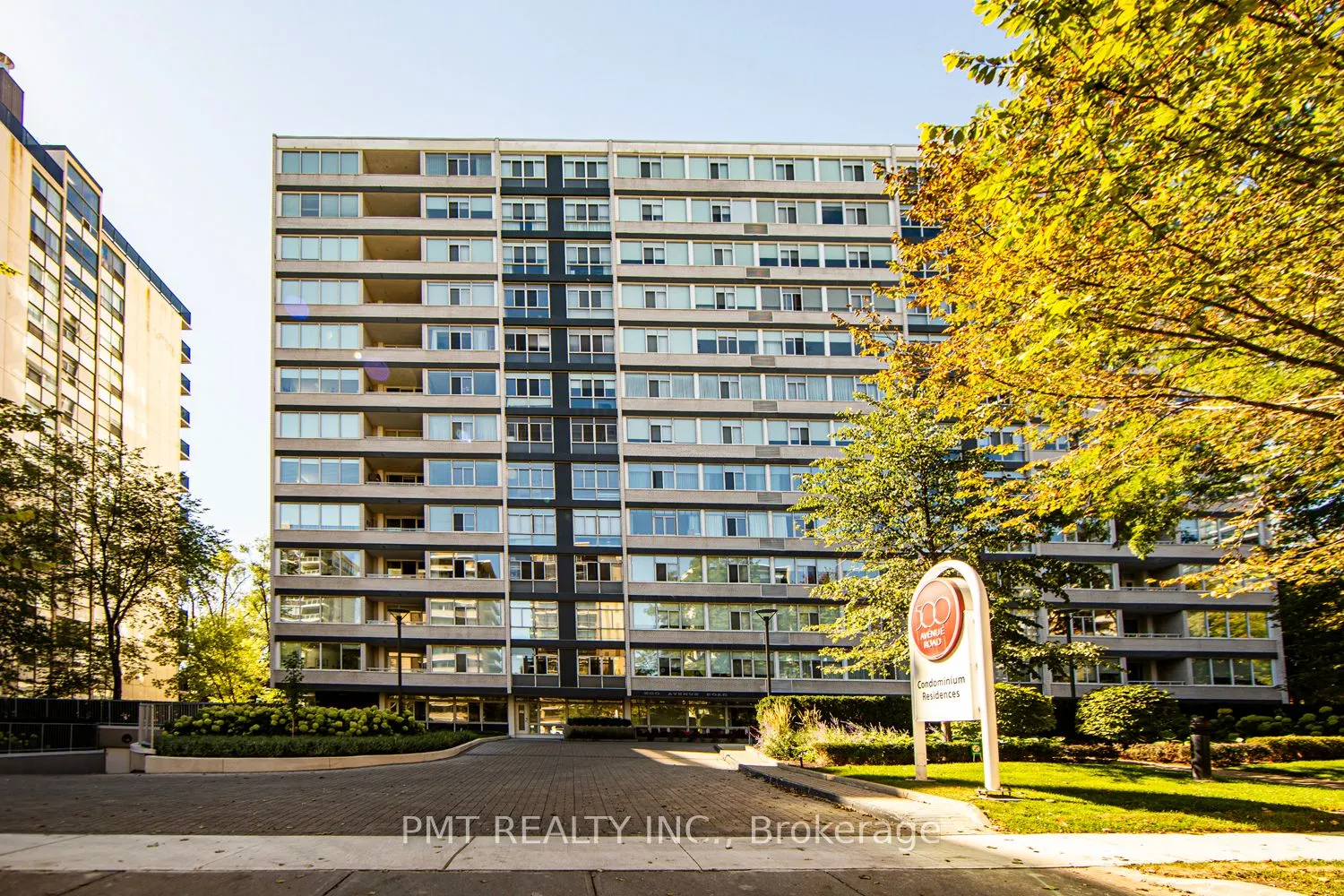 500 Avenue Road, #601