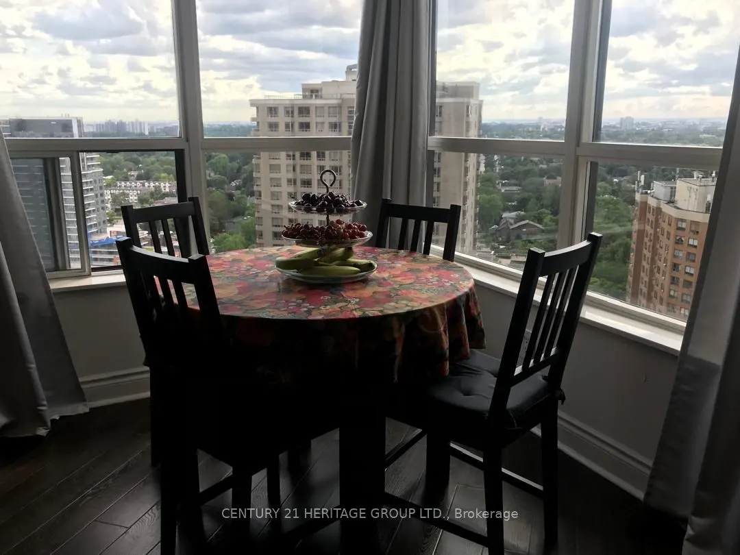 10 Northtown Way, #2009