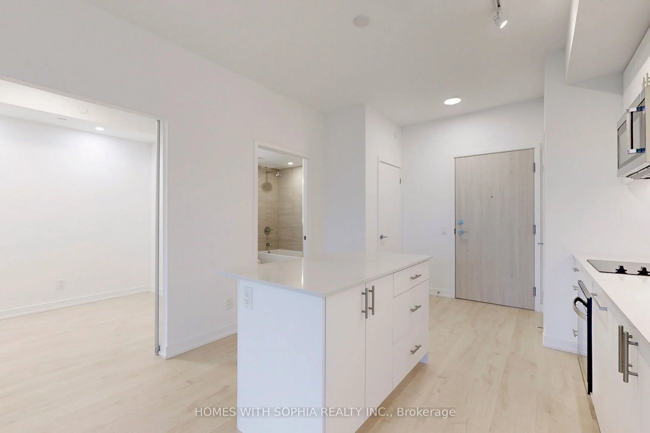181 Sheppard Avenue E, #713