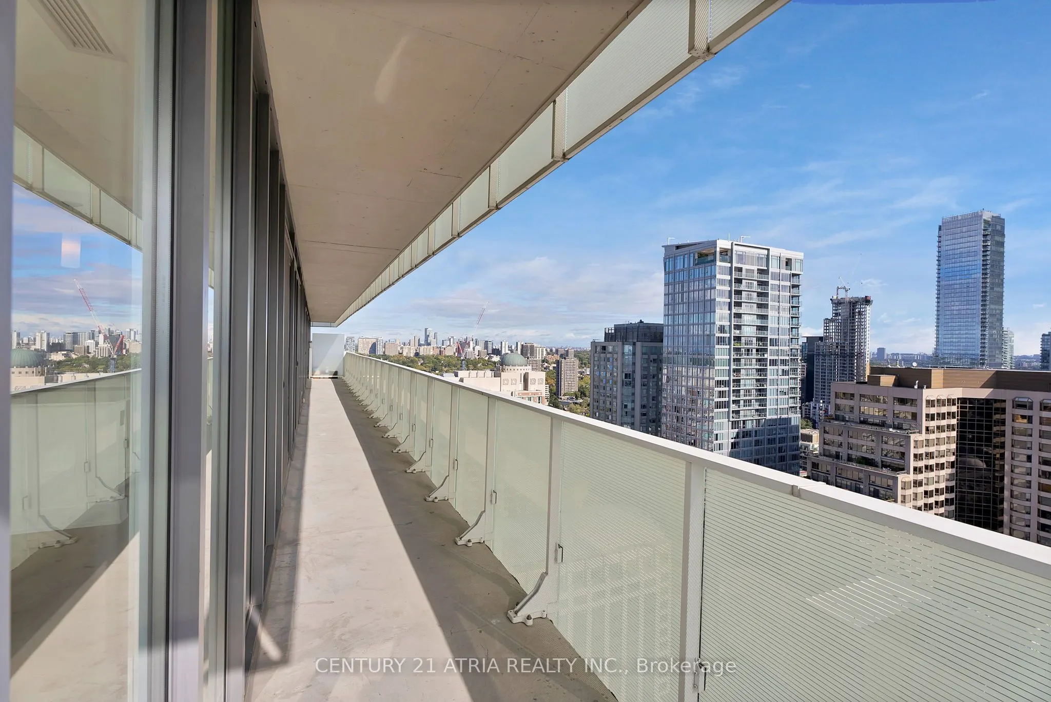 200 Bloor Street W, #3002