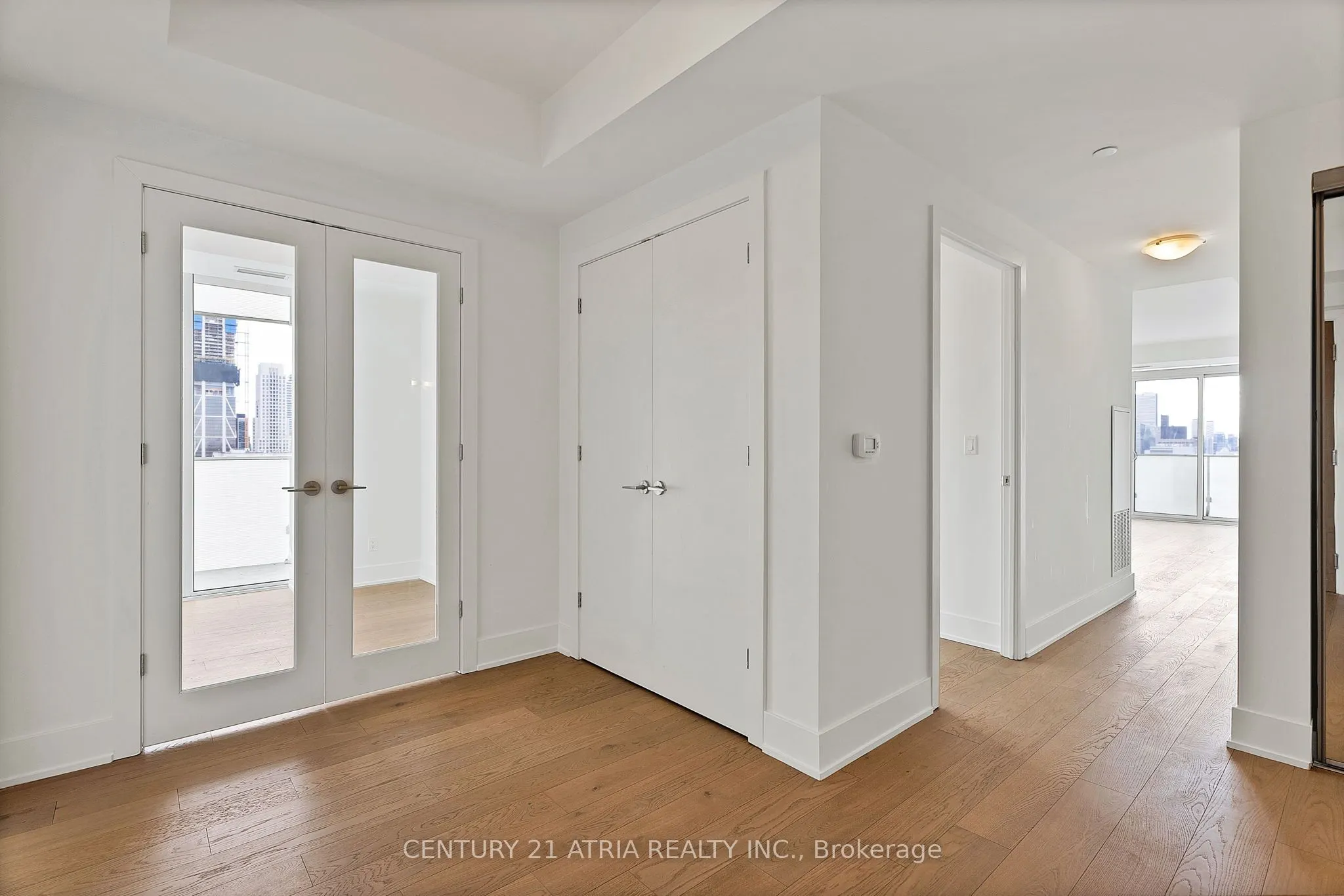 200 Bloor Street W, #3002