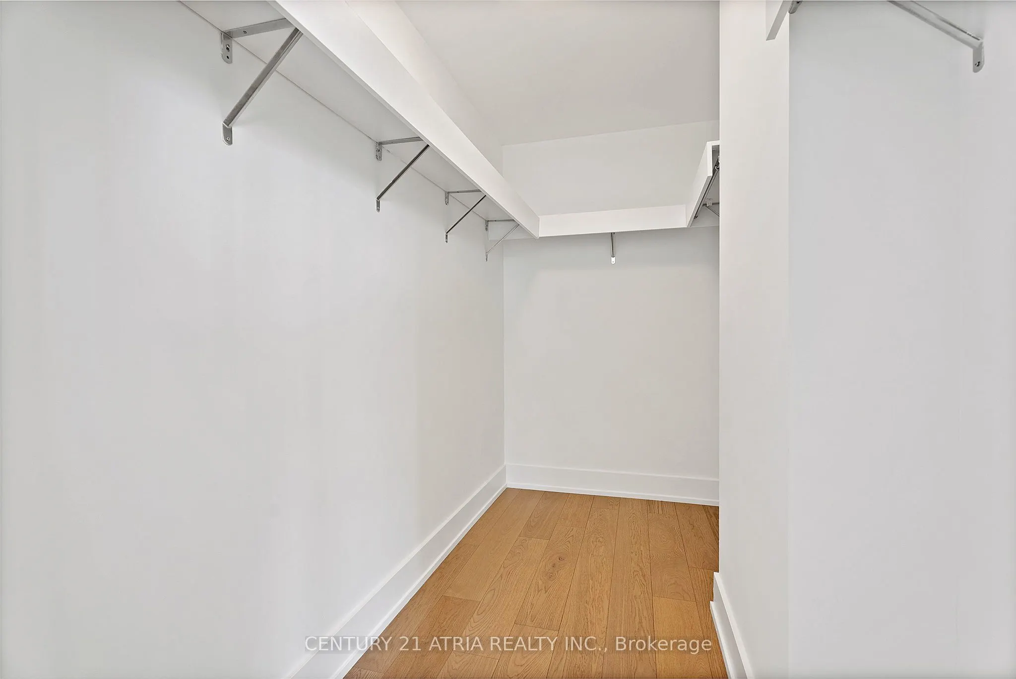 200 Bloor Street W, #3002