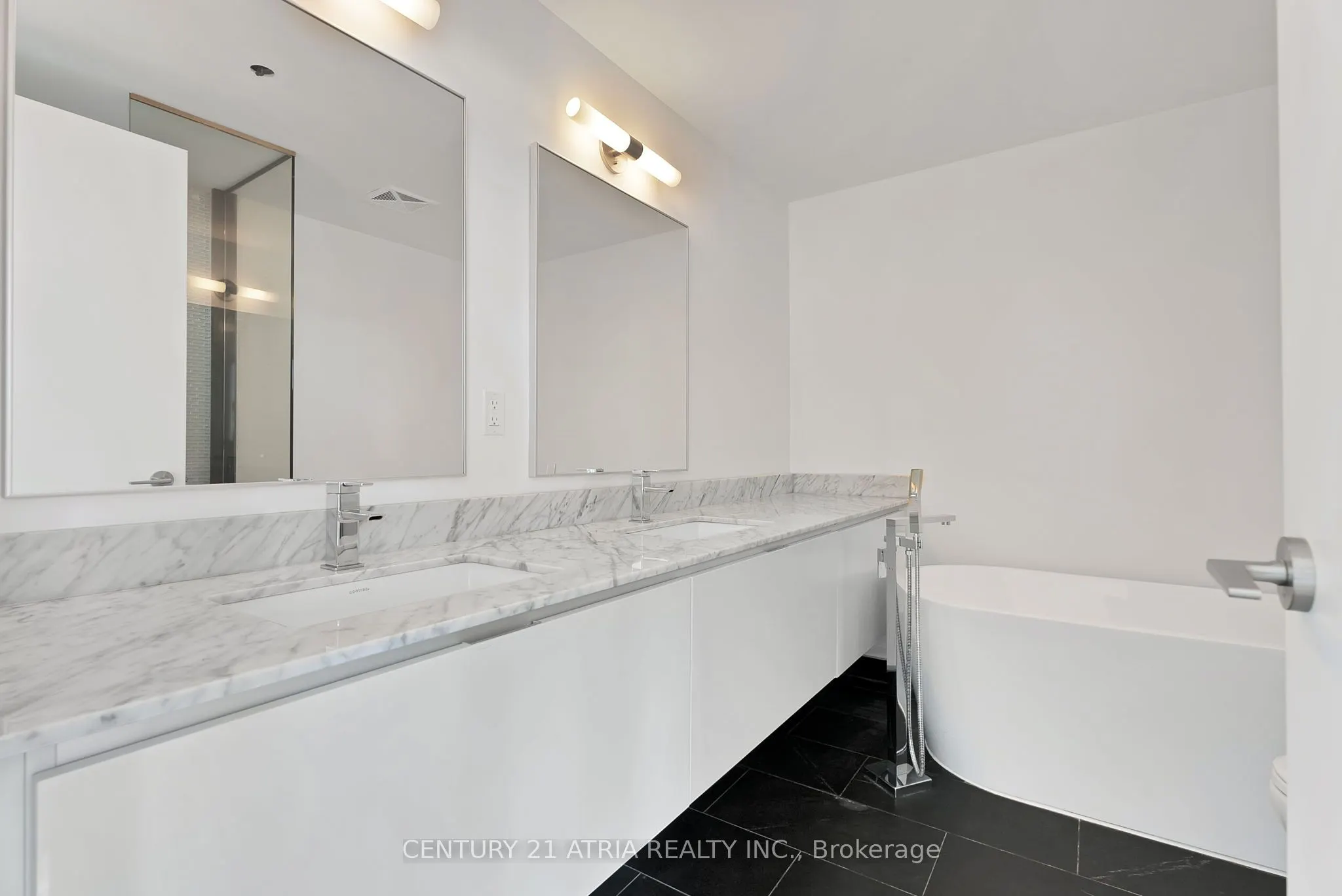 200 Bloor Street W, #3002