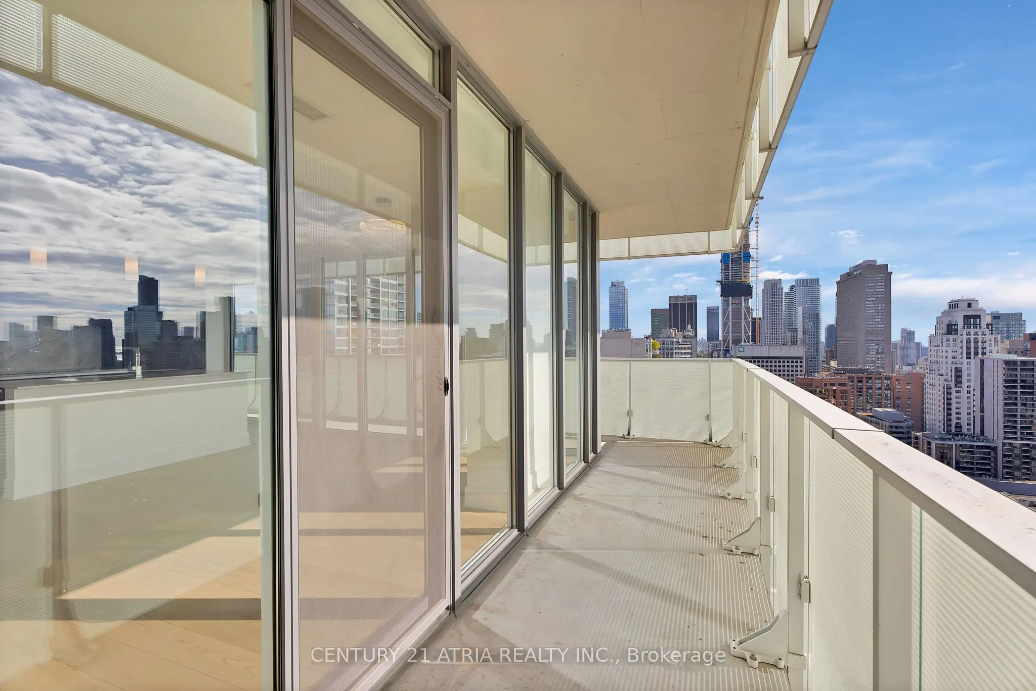 200 Bloor Street W, #3002