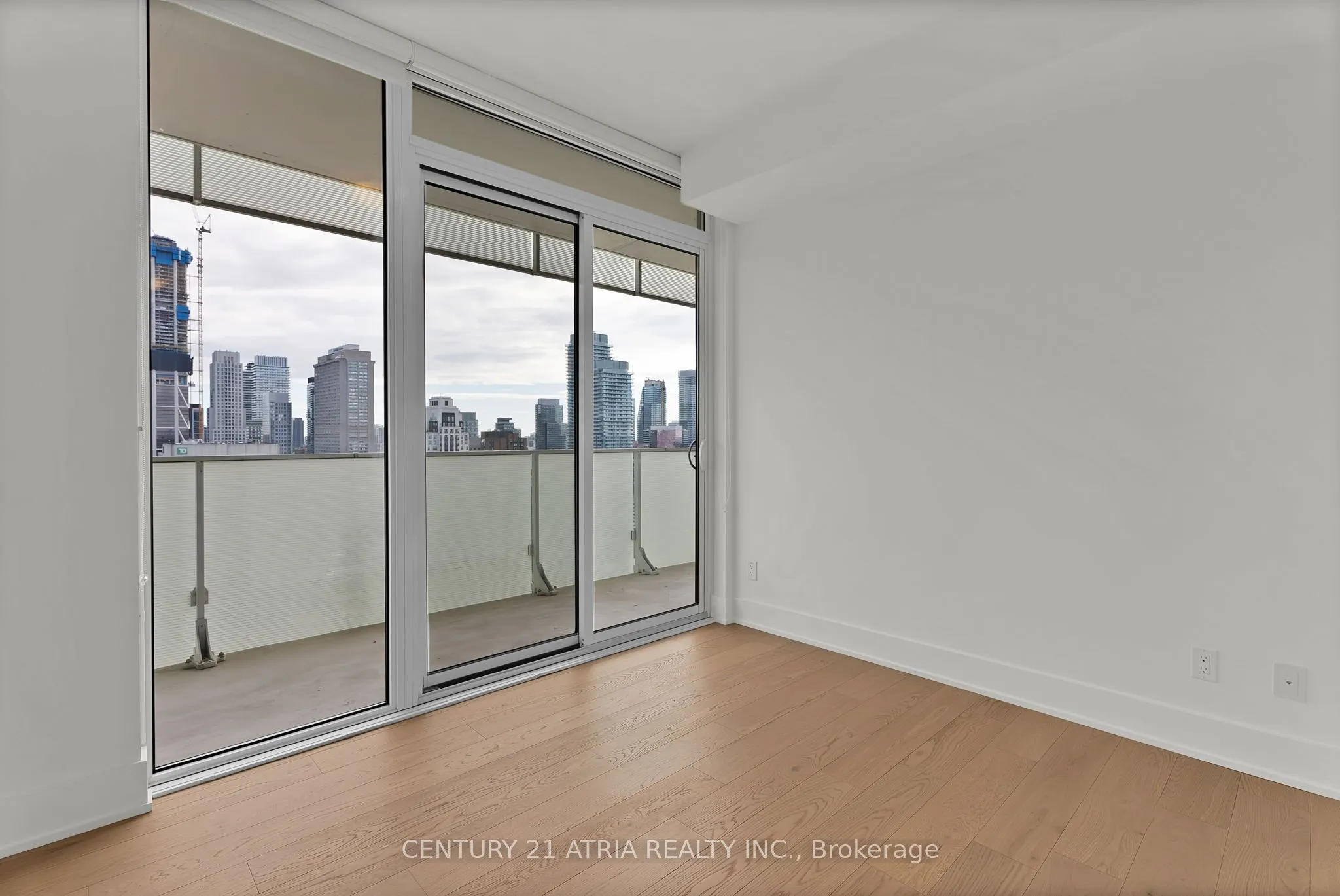 200 Bloor Street W, #3002