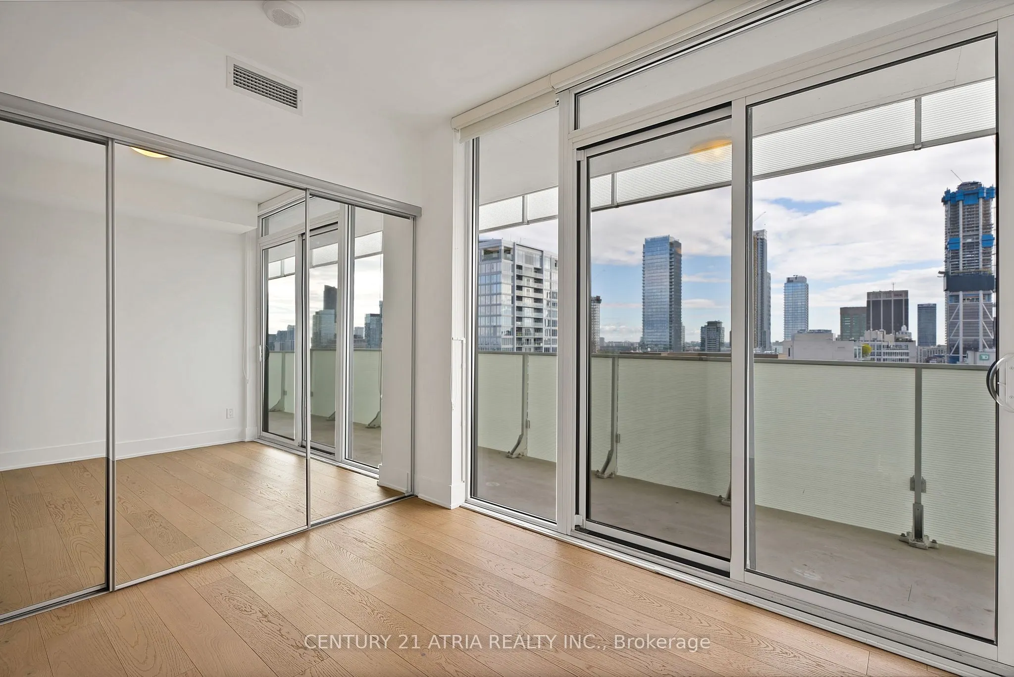 200 Bloor Street W, #3002