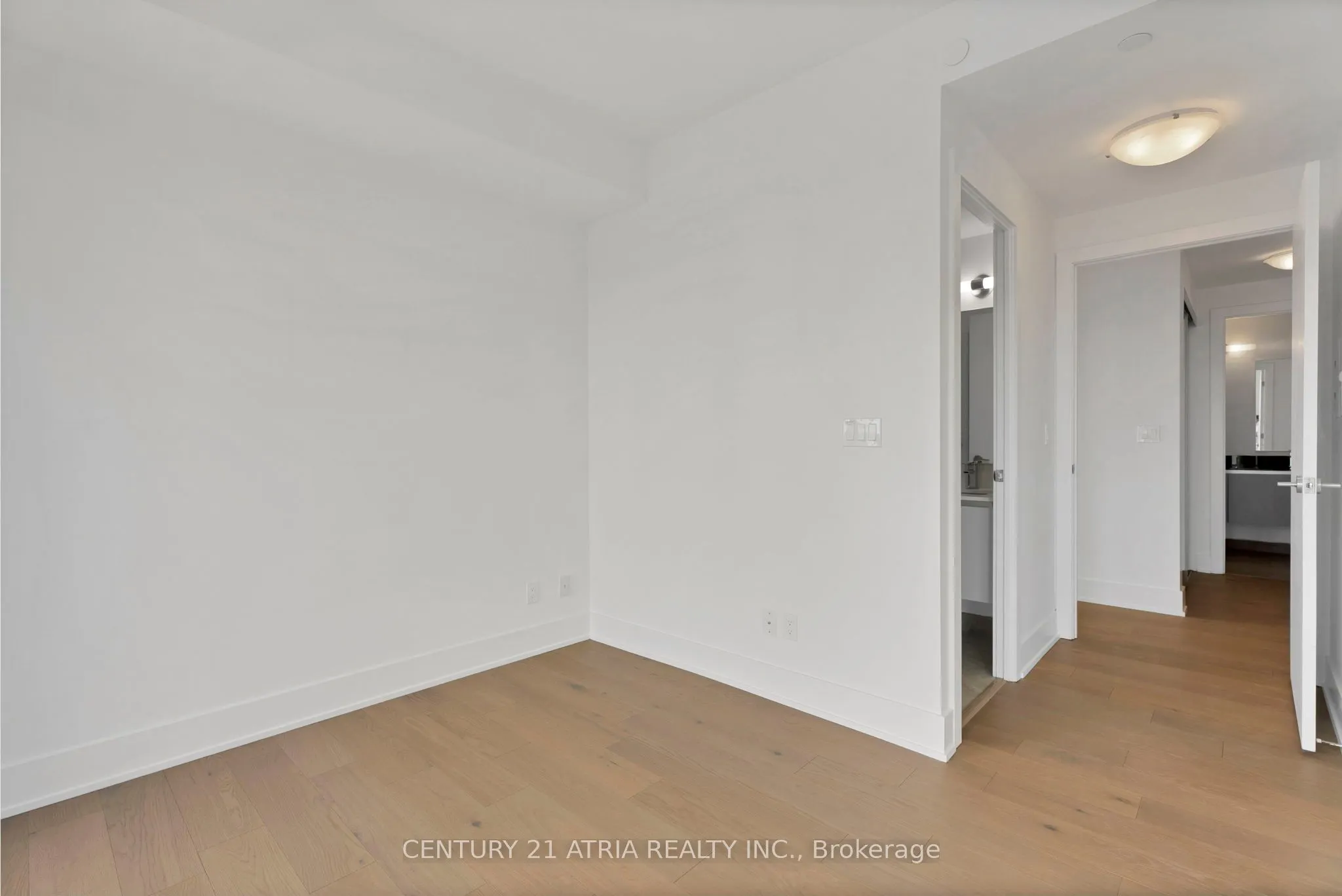 200 Bloor Street W, #3002