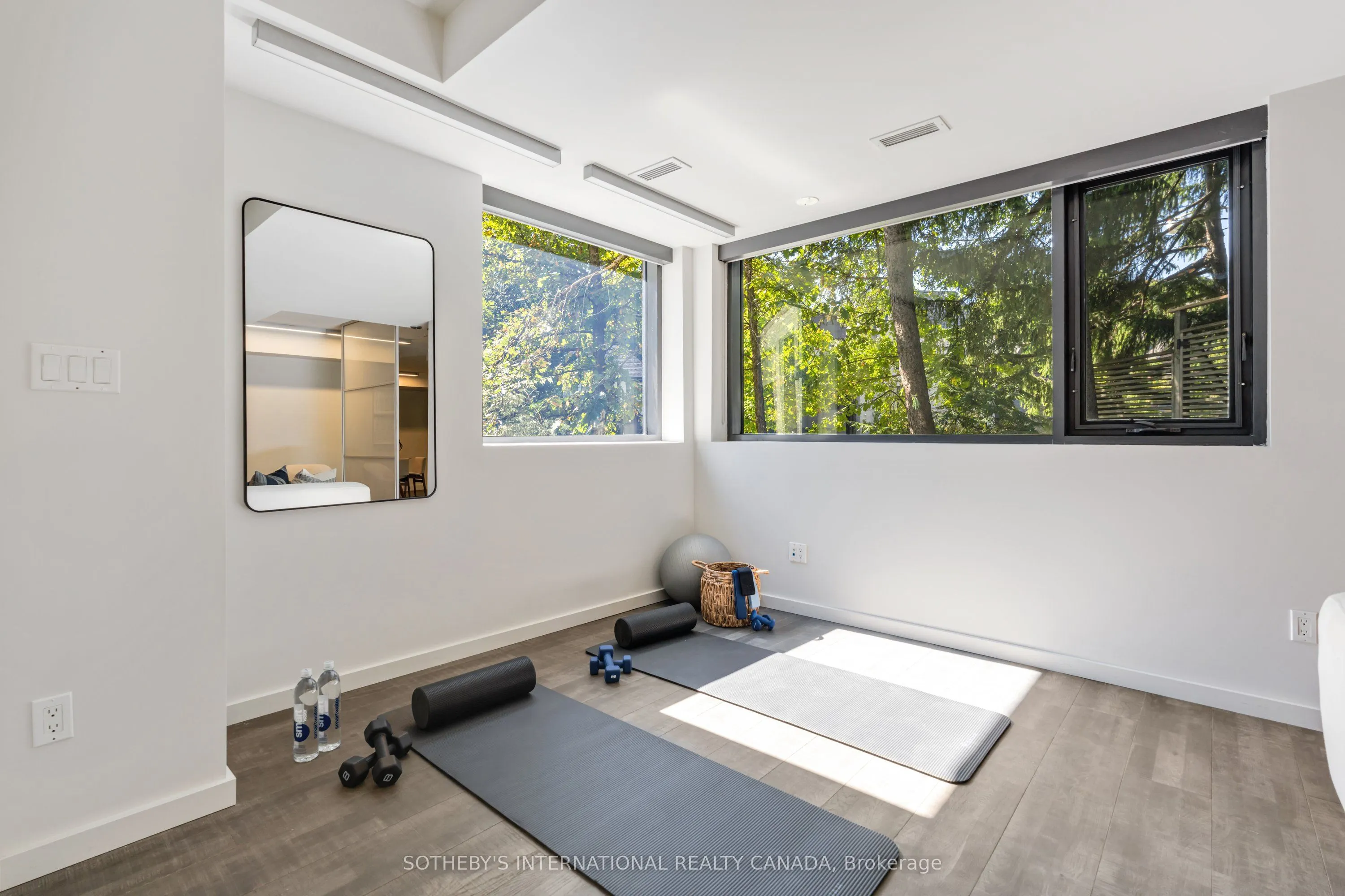 2 Tarlton Road