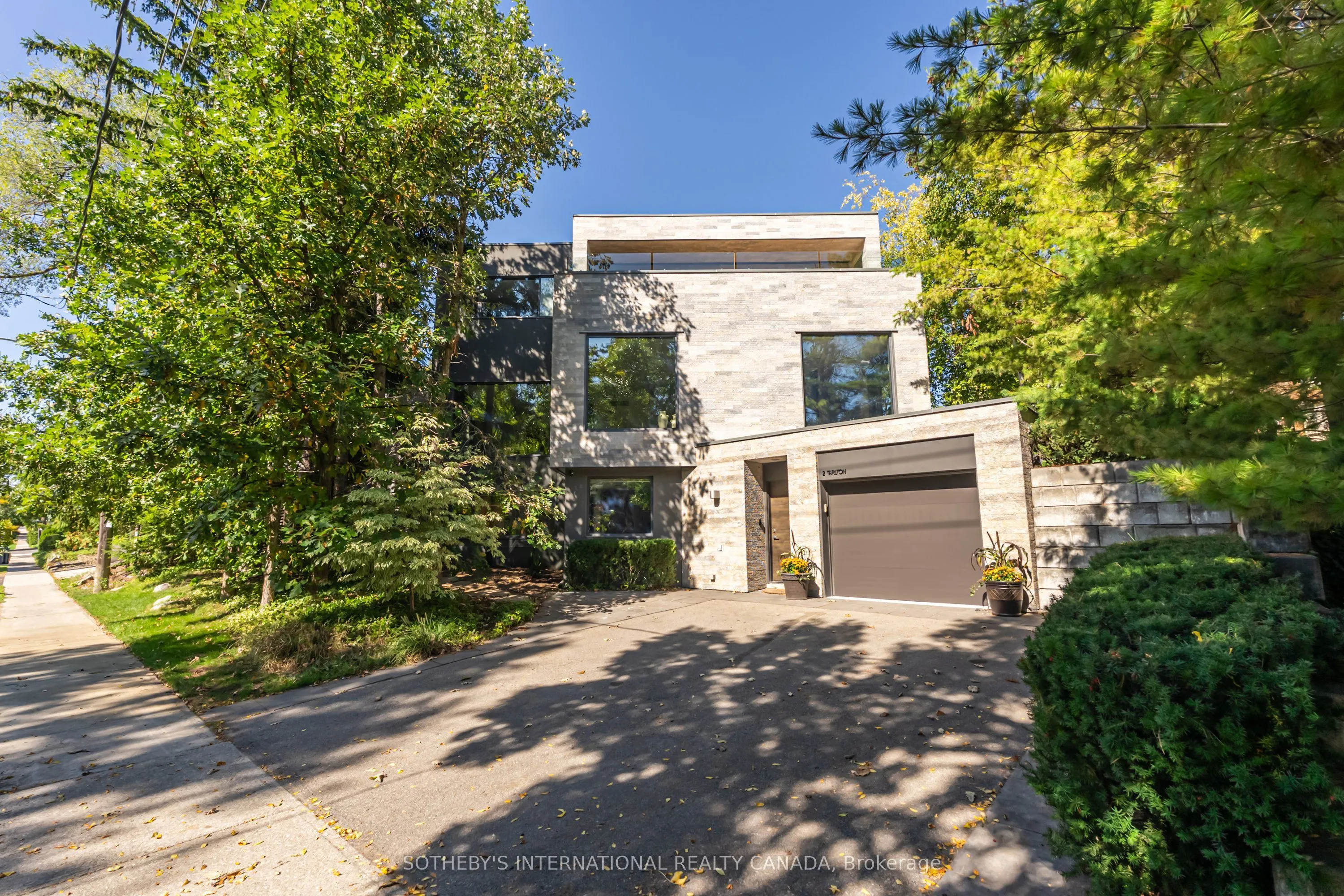 2 Tarlton Road