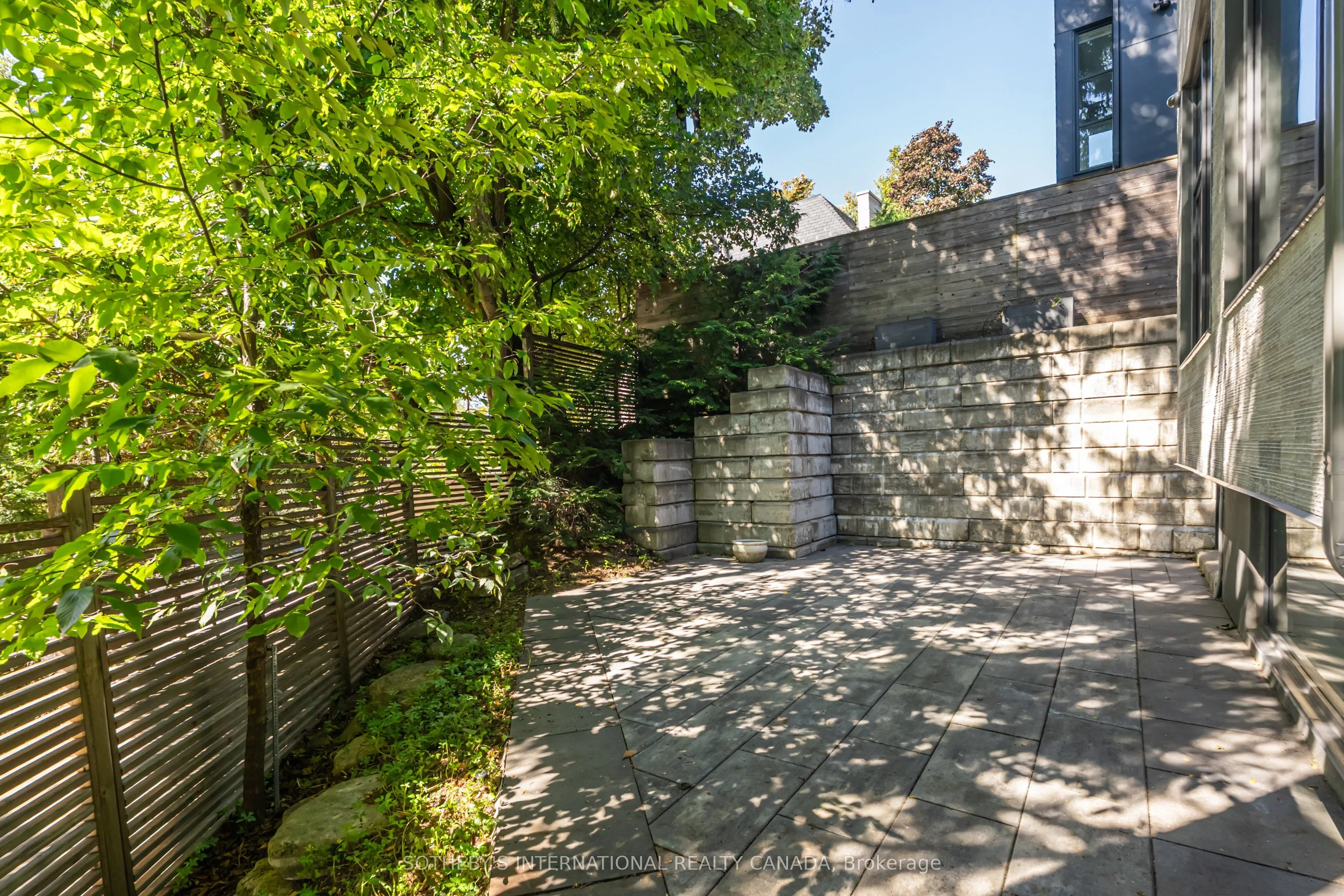2 Tarlton Road