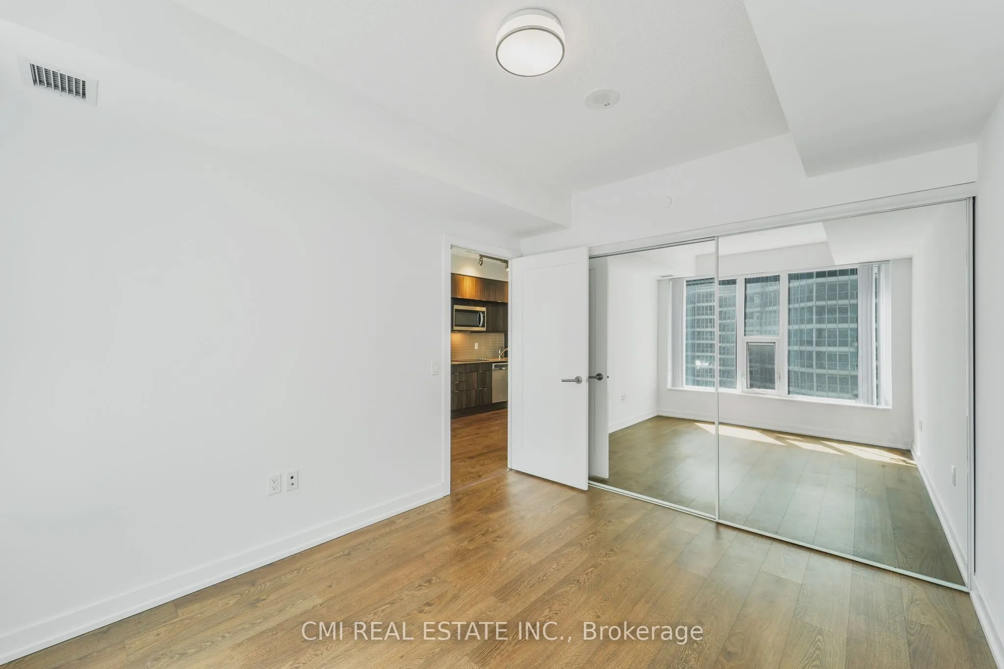10 York Street, #1109